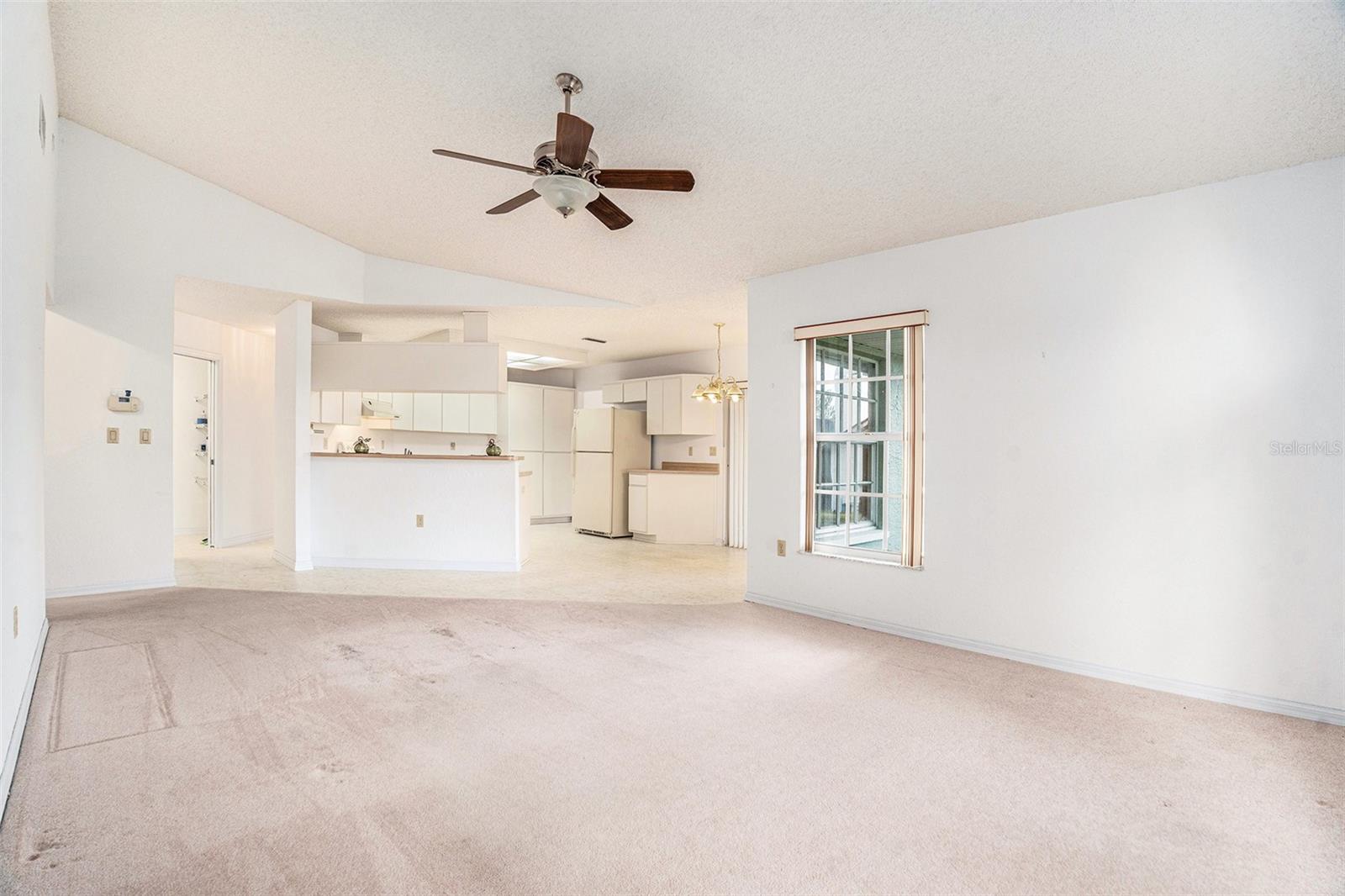 Image 5 of 27 For 1247 Venetia Drive