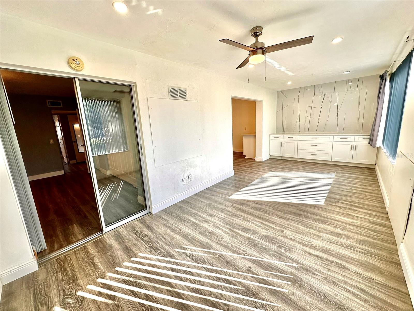 Image 12 of 46 For 2431 Canadian Way 37