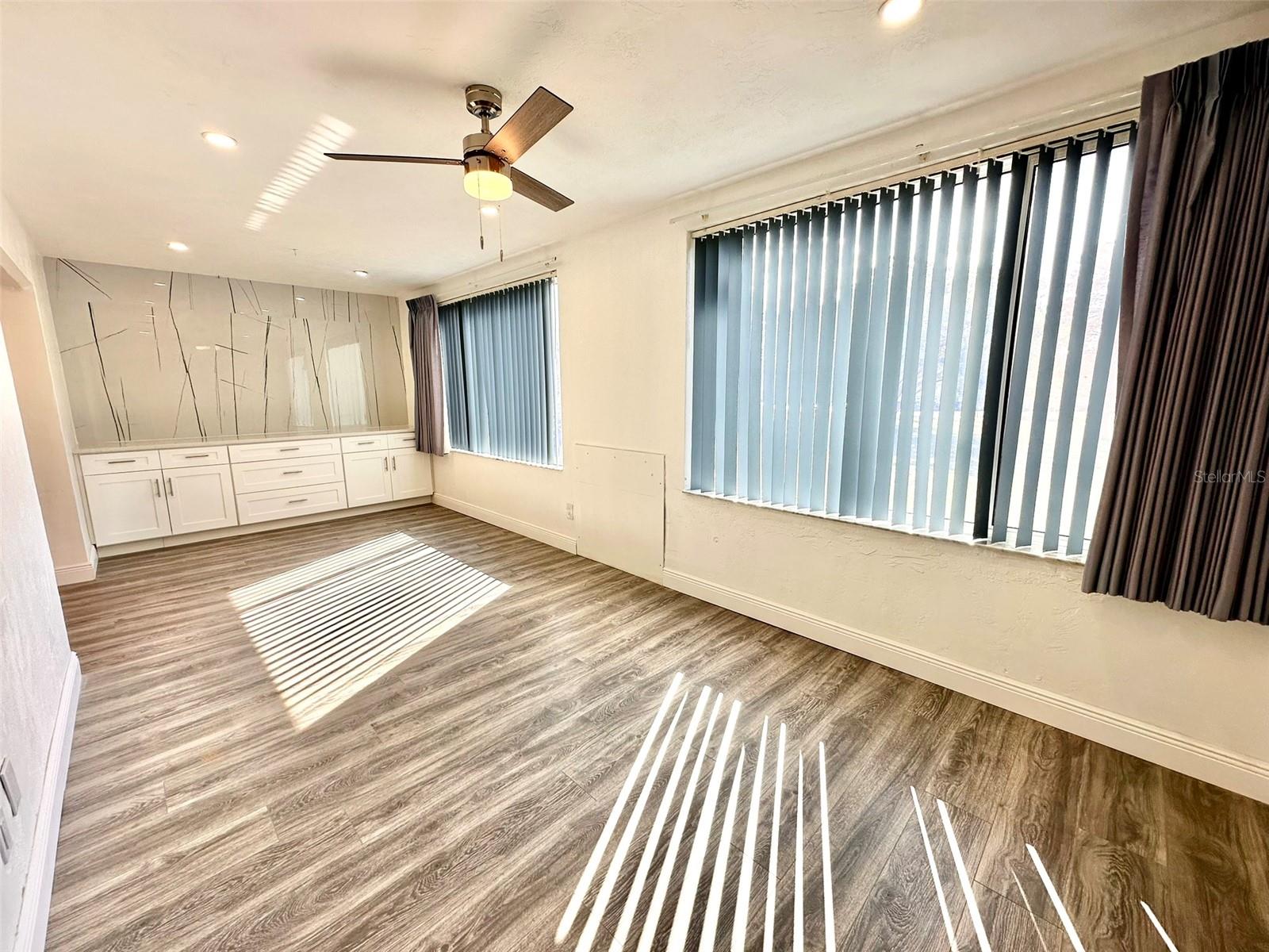 Image 14 of 46 For 2431 Canadian Way 37