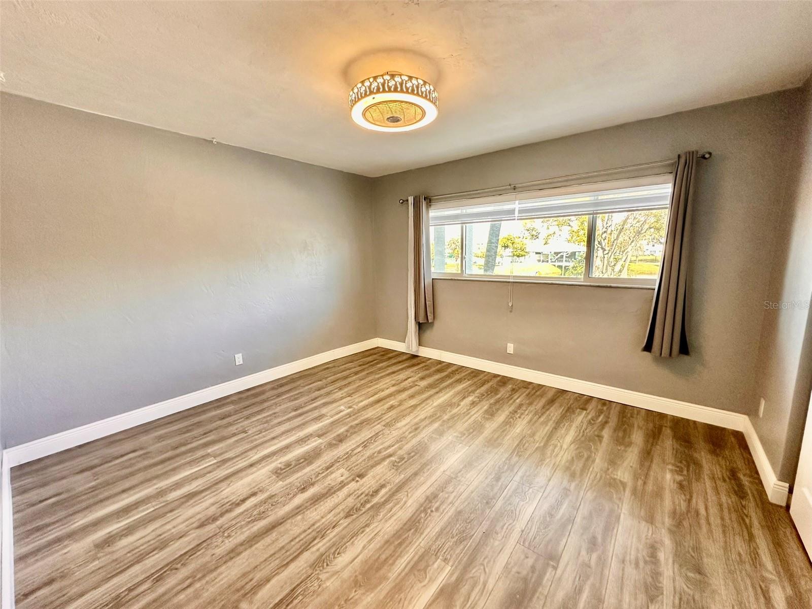 Image 22 of 46 For 2431 Canadian Way 37