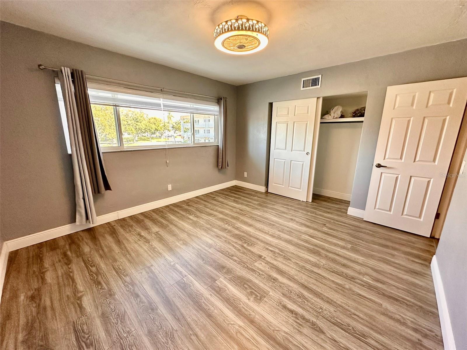 Image 25 of 46 For 2431 Canadian Way 37