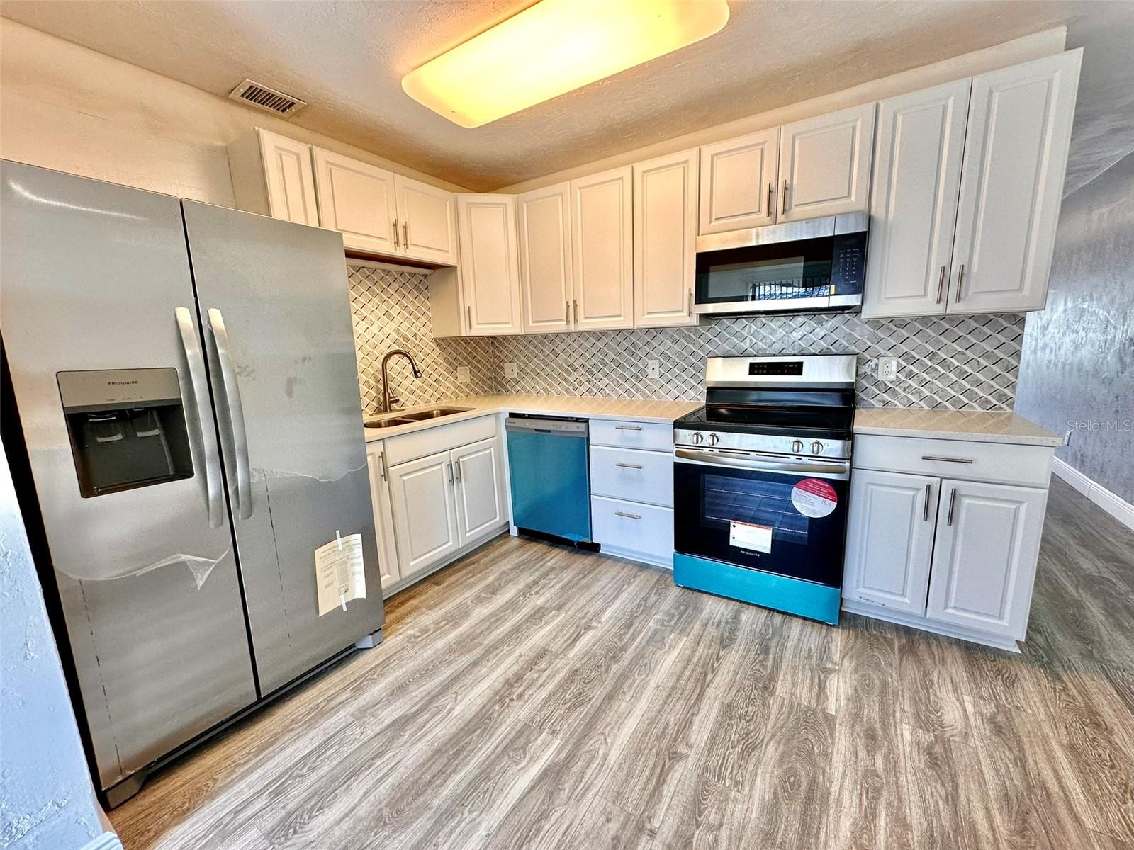 Image 8 of 46 For 2431 Canadian Way 37