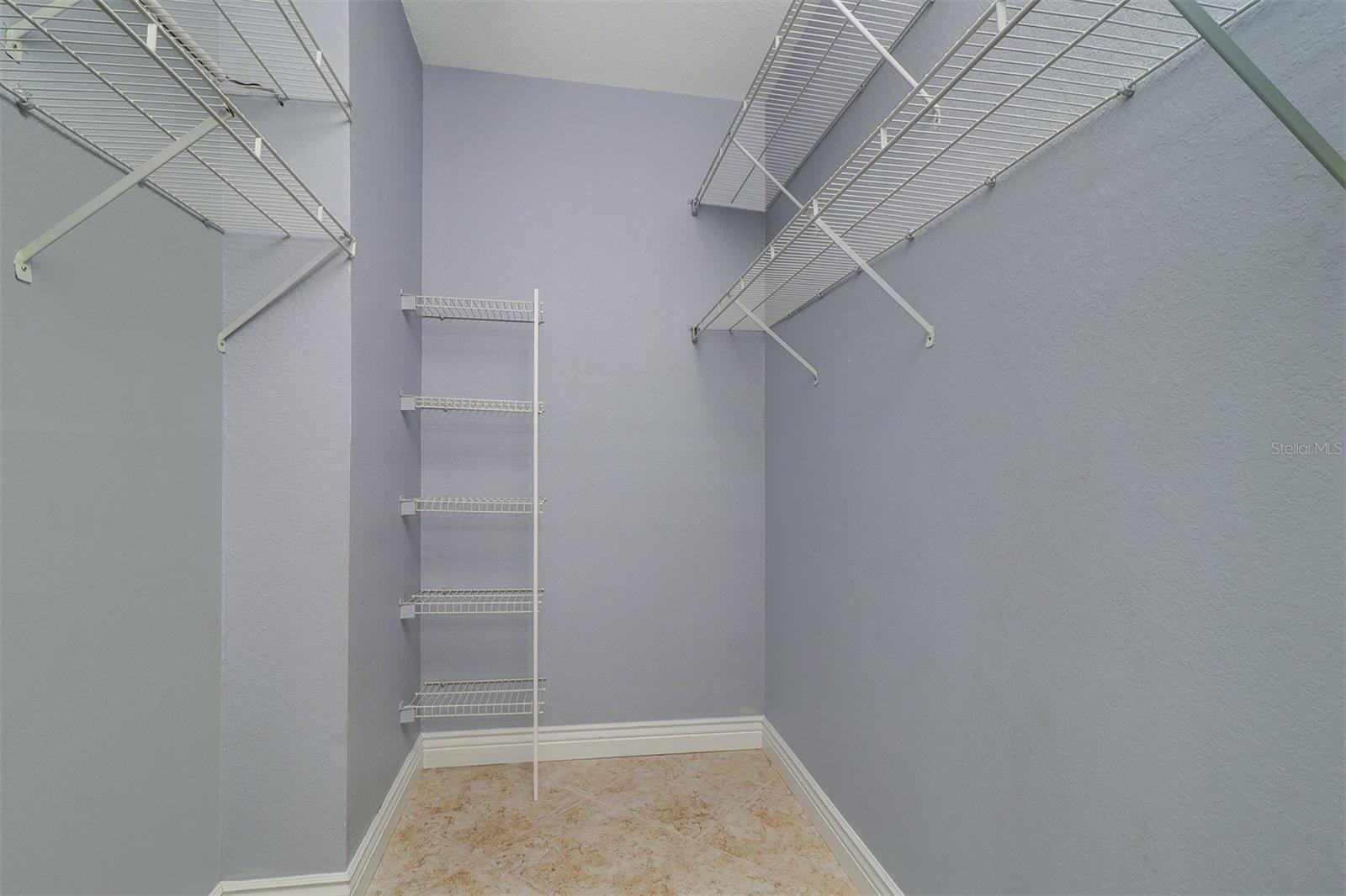 Image 23 of 42 For 2724 Via Murano  610