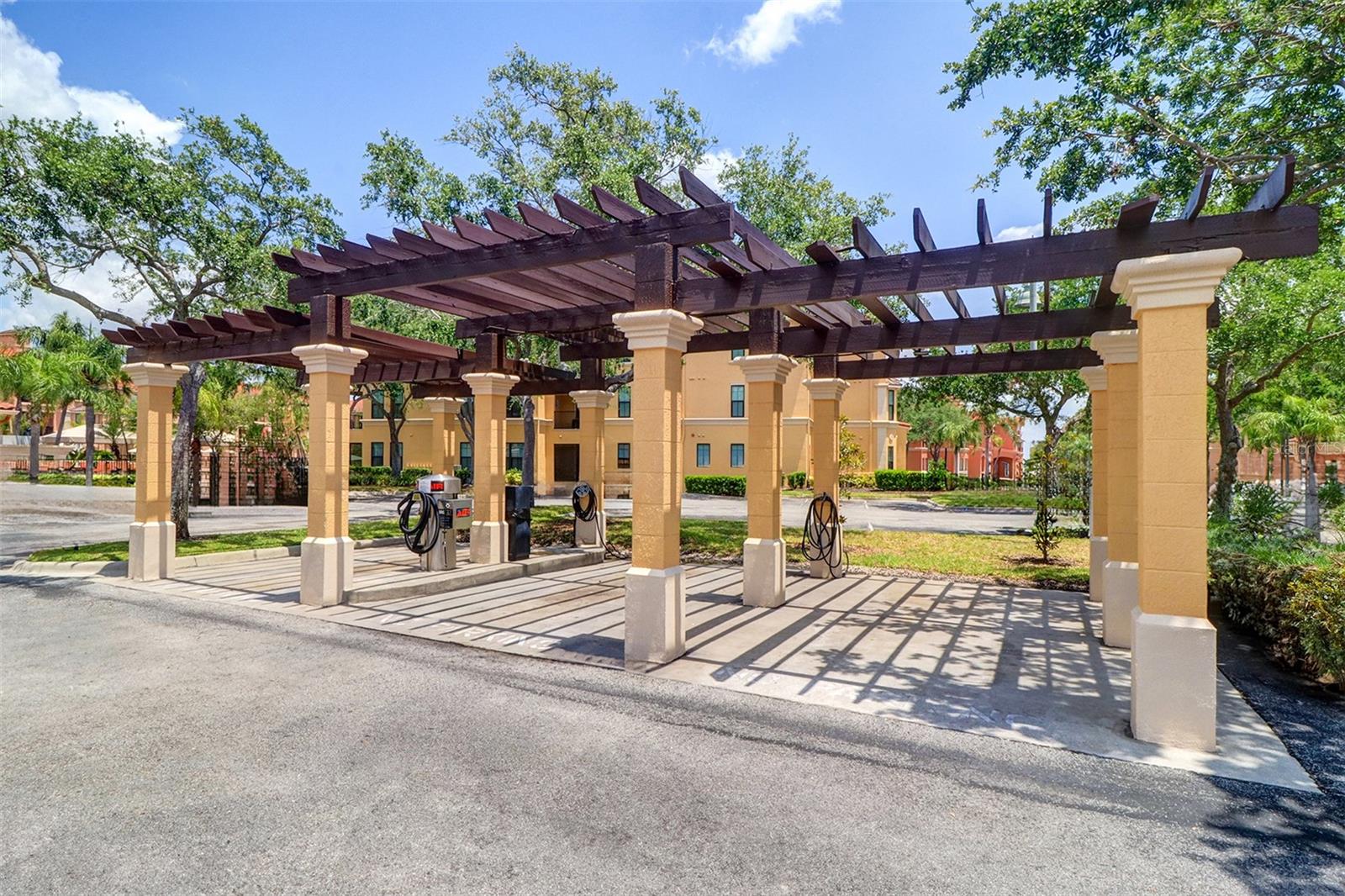 Image 38 of 42 For 2724 Via Murano  610