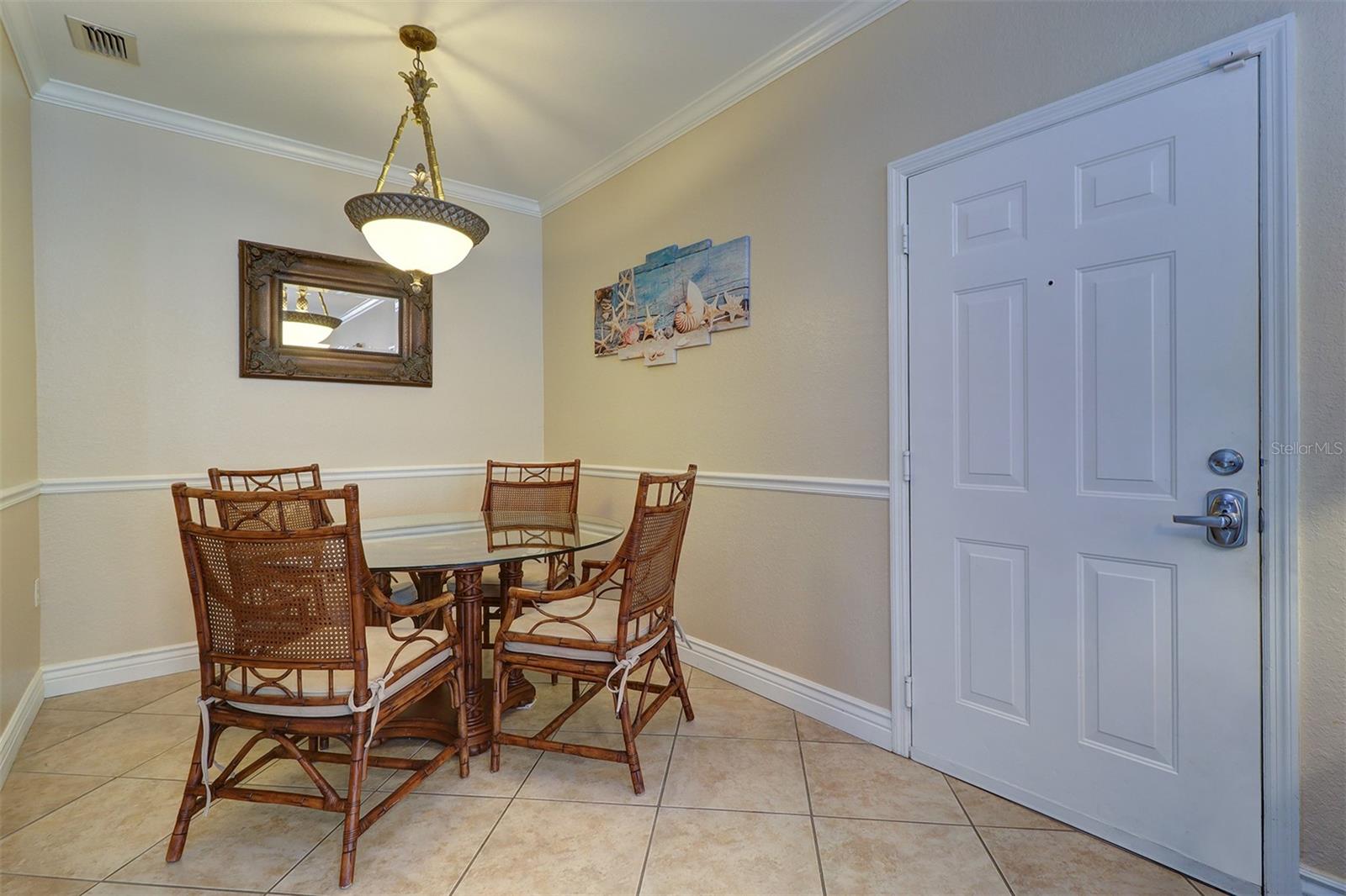 Image 7 of 42 For 2724 Via Murano  610