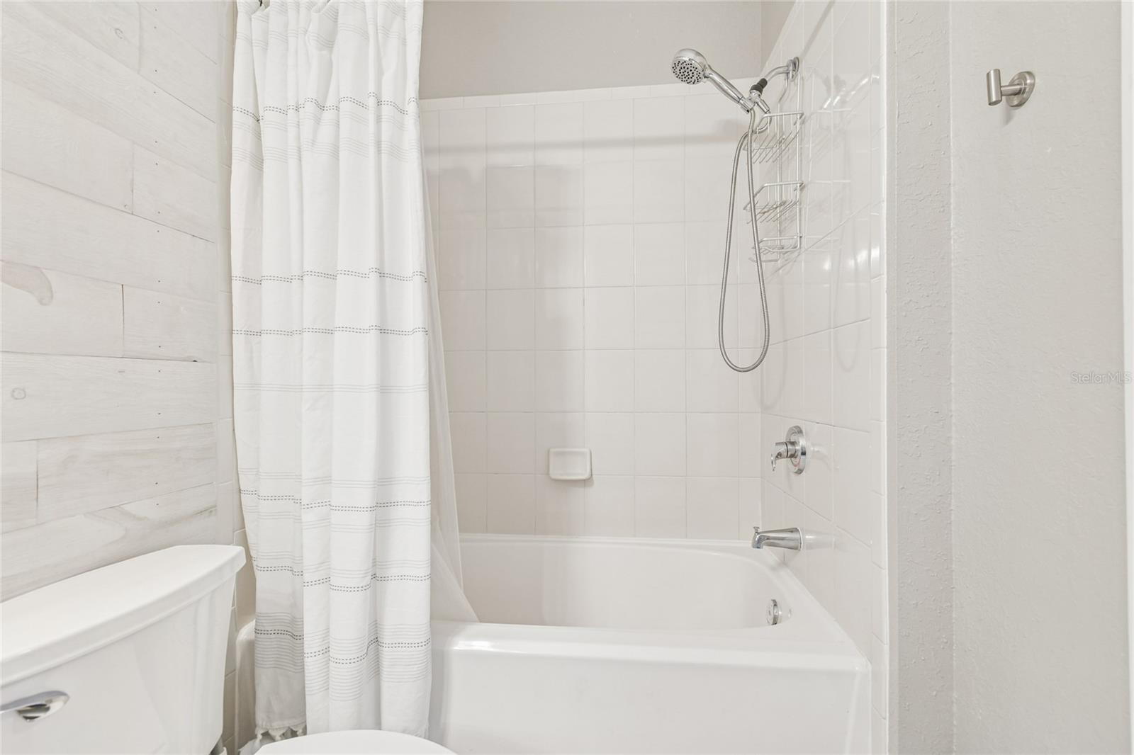 Image 17 of 44 For 2405 Courtney Meadows Court 202