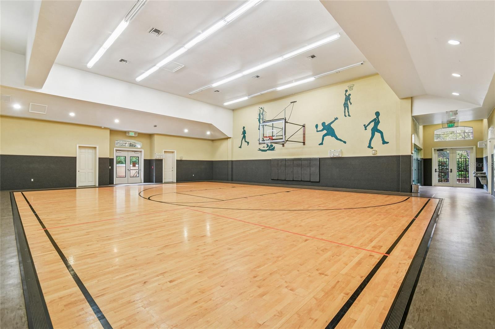 Image 25 of 44 For 2405 Courtney Meadows Court 202