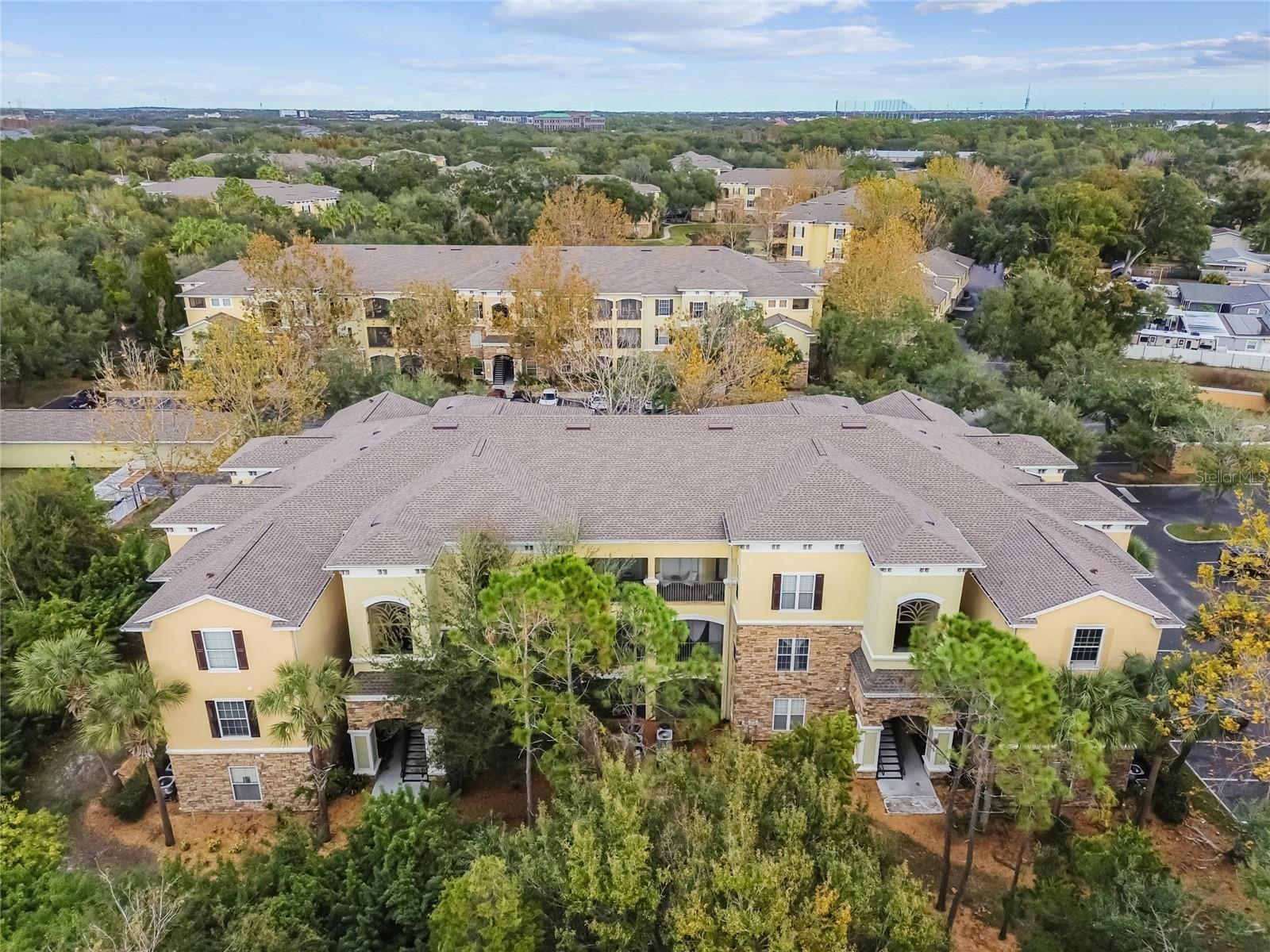 Image 33 of 44 For 2405 Courtney Meadows Court 202