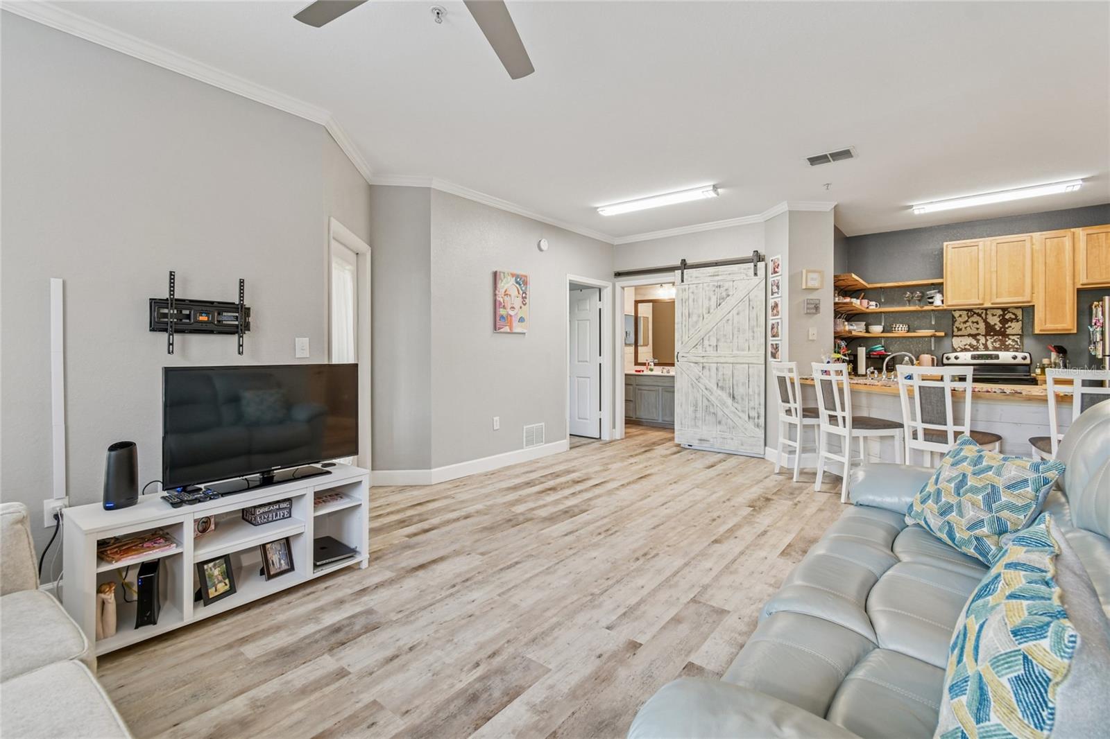 Image 6 of 44 For 2405 Courtney Meadows Court 202