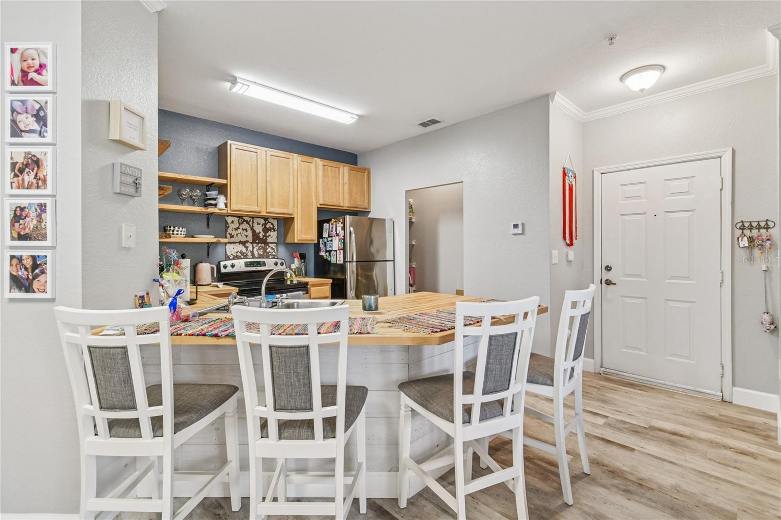 Image 9 of 44 For 2405 Courtney Meadows Court 202