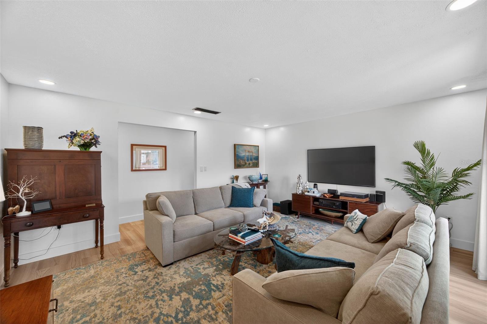 Image 15 of 76 For 3947 35th Way S 131