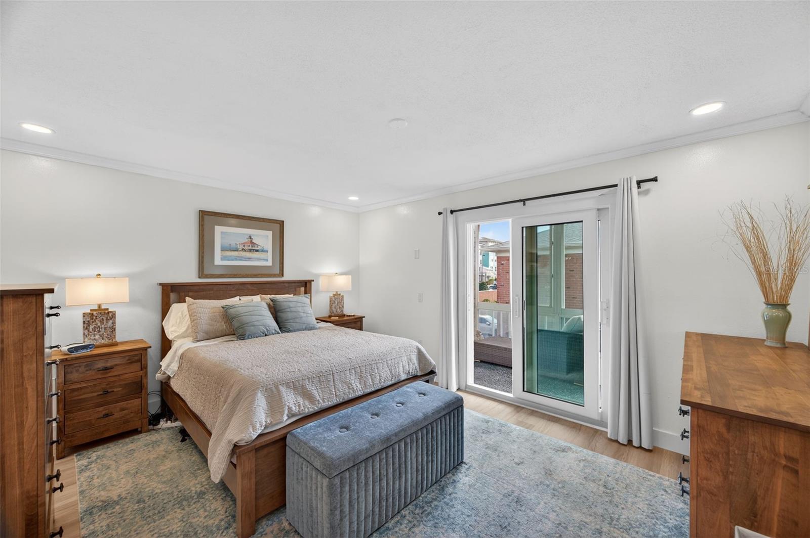 Image 26 of 76 For 3947 35th Way S 131