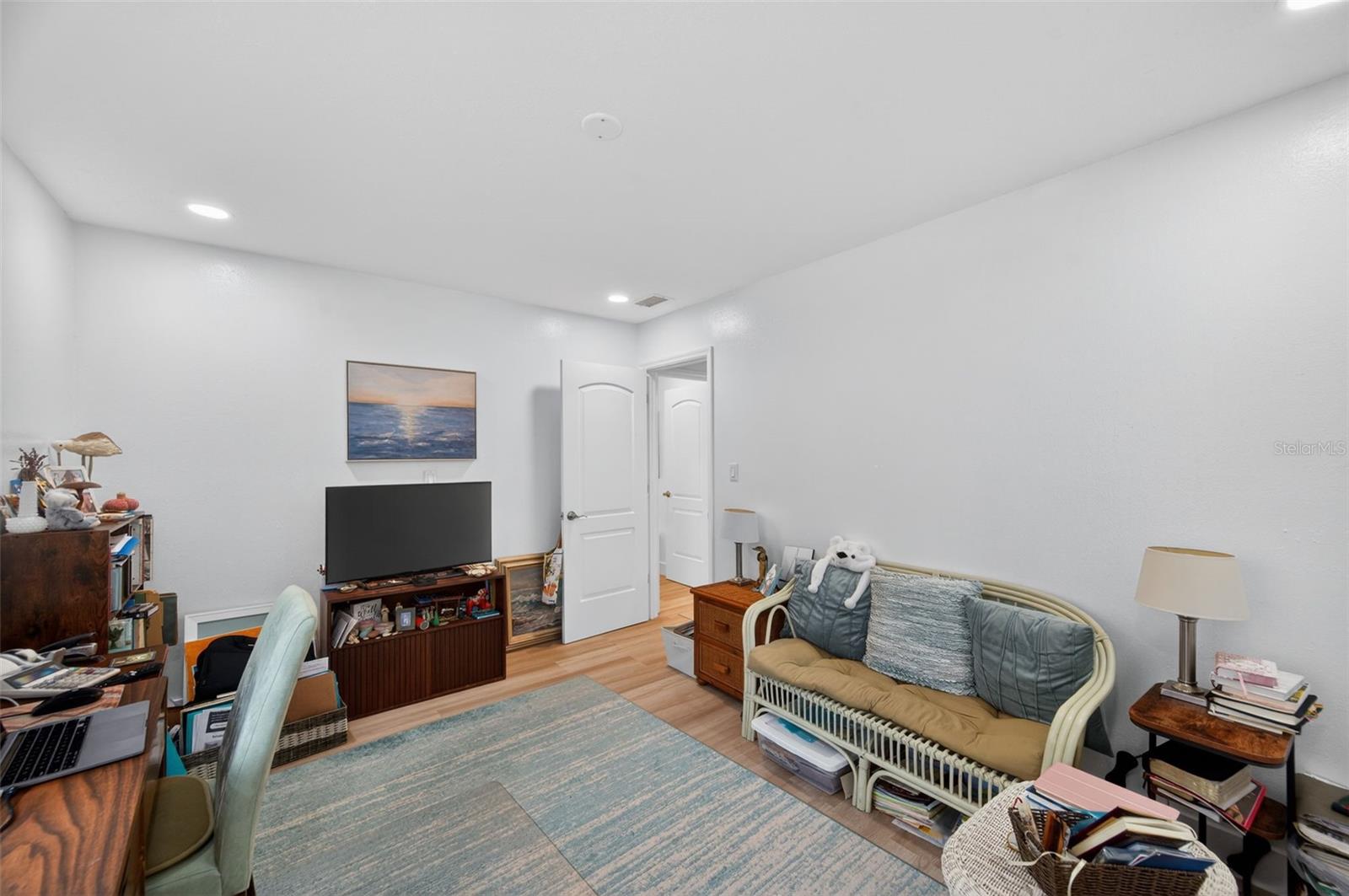 Image 40 of 76 For 3947 35th Way S 131