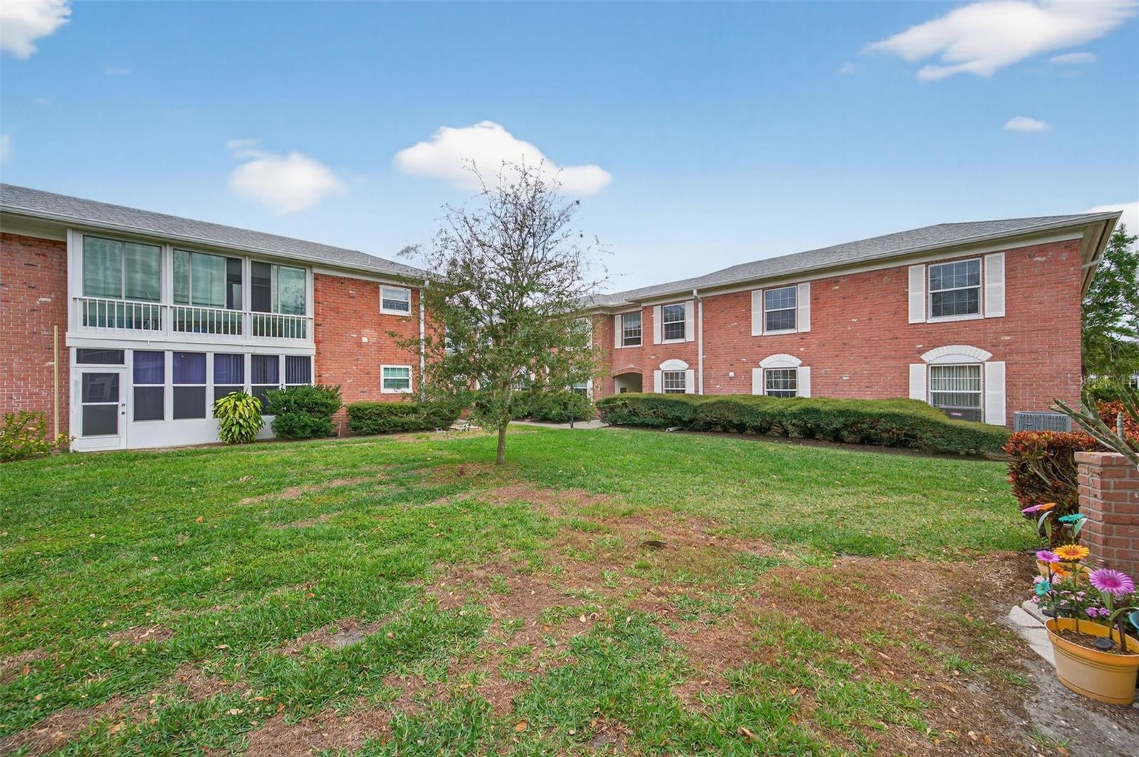 Image 48 of 76 For 3947 35th Way S 131