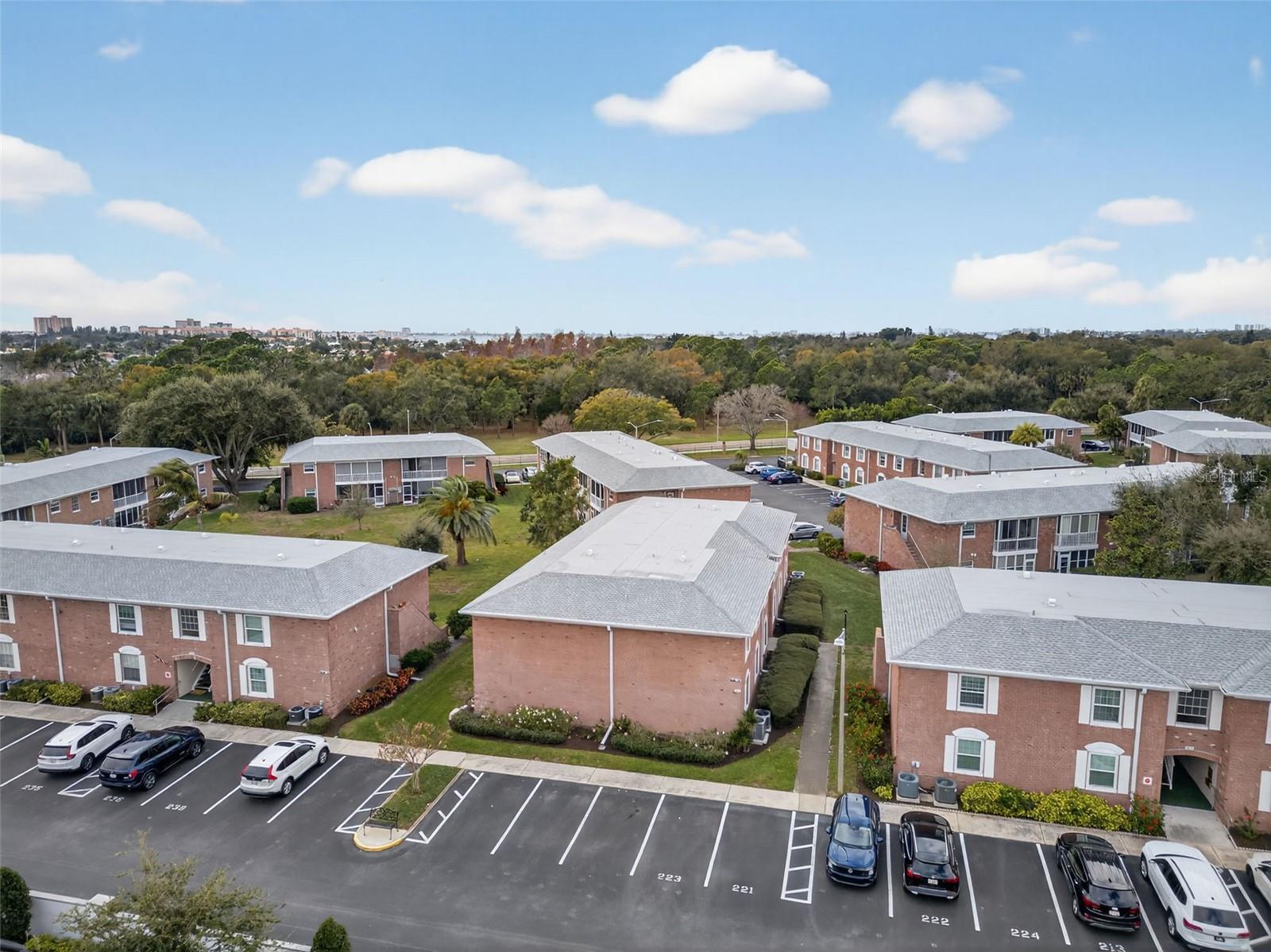 Image 51 of 76 For 3947 35th Way S 131