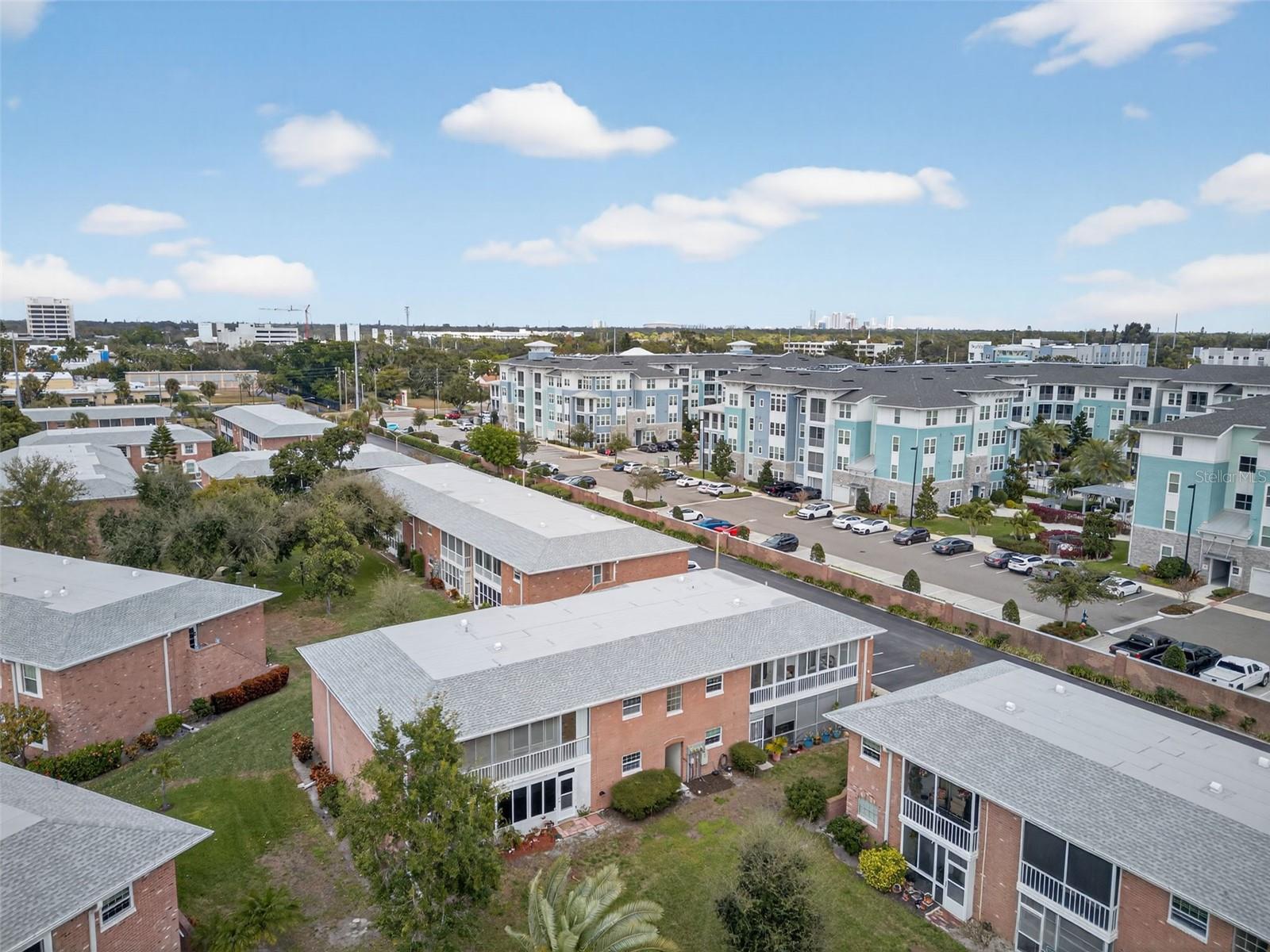 Image 53 of 76 For 3947 35th Way S 131