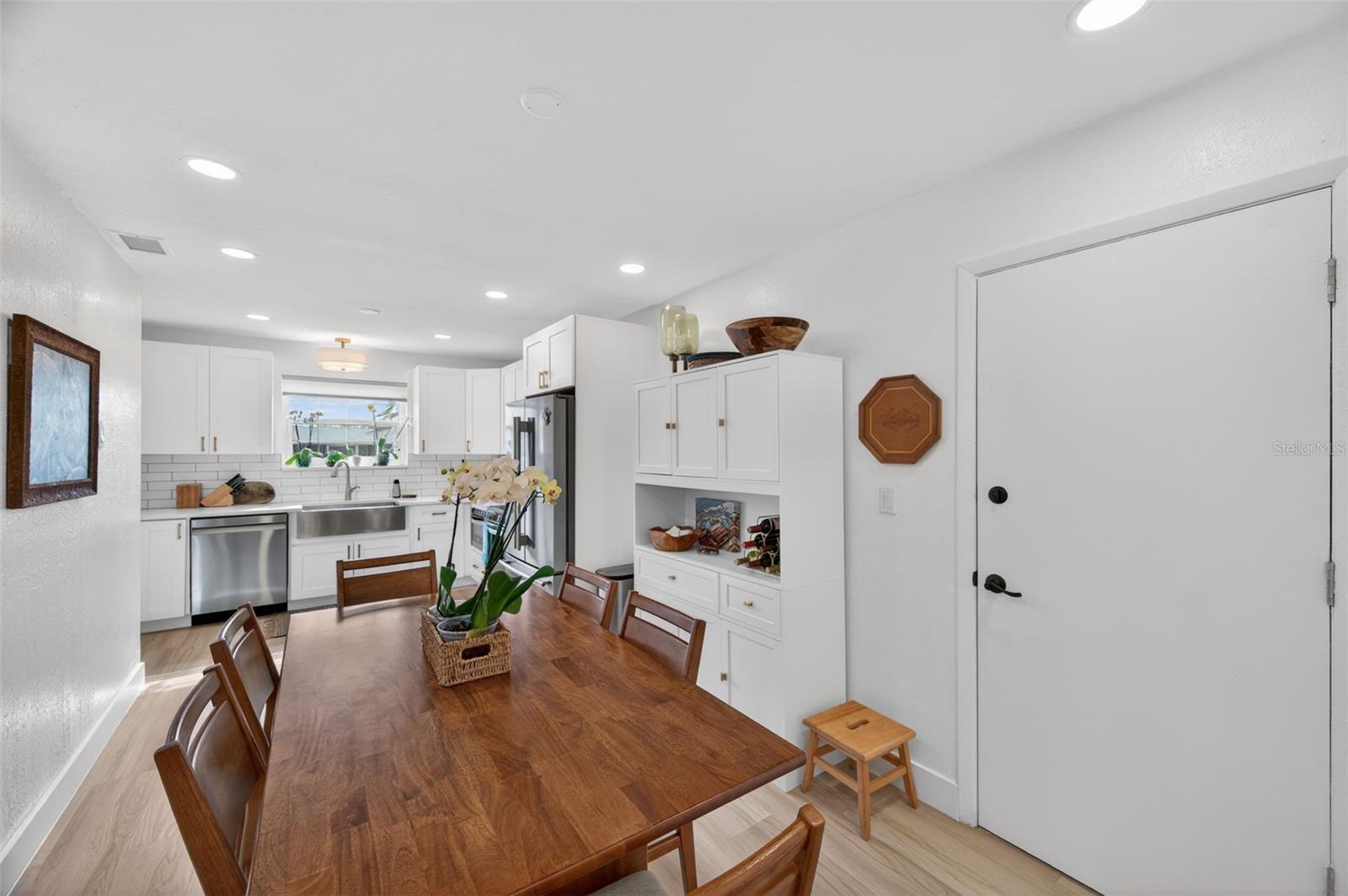 Image 6 of 76 For 3947 35th Way S 131