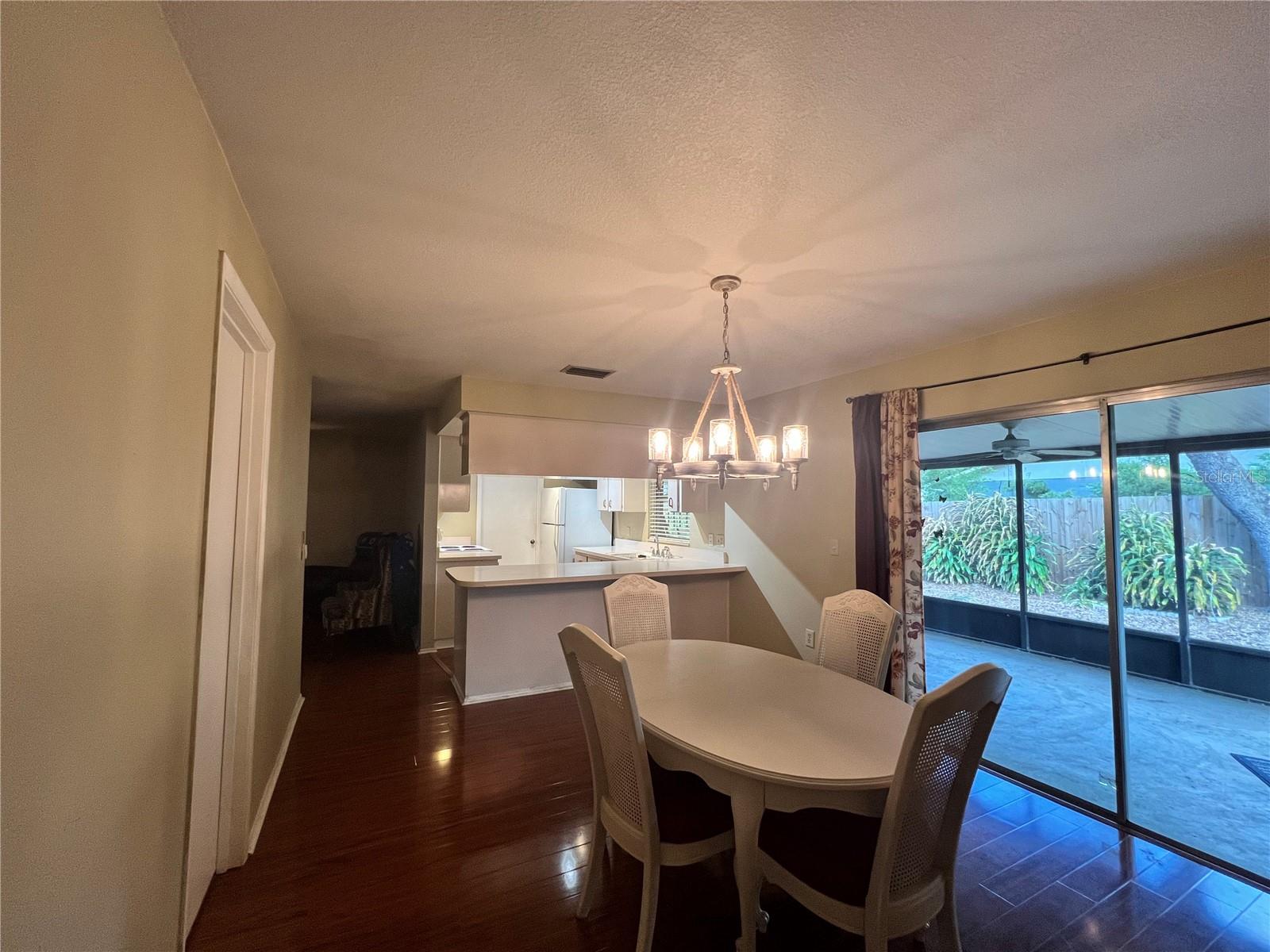 Image 10 of 28 For 9715 Hidden Oaks Circle