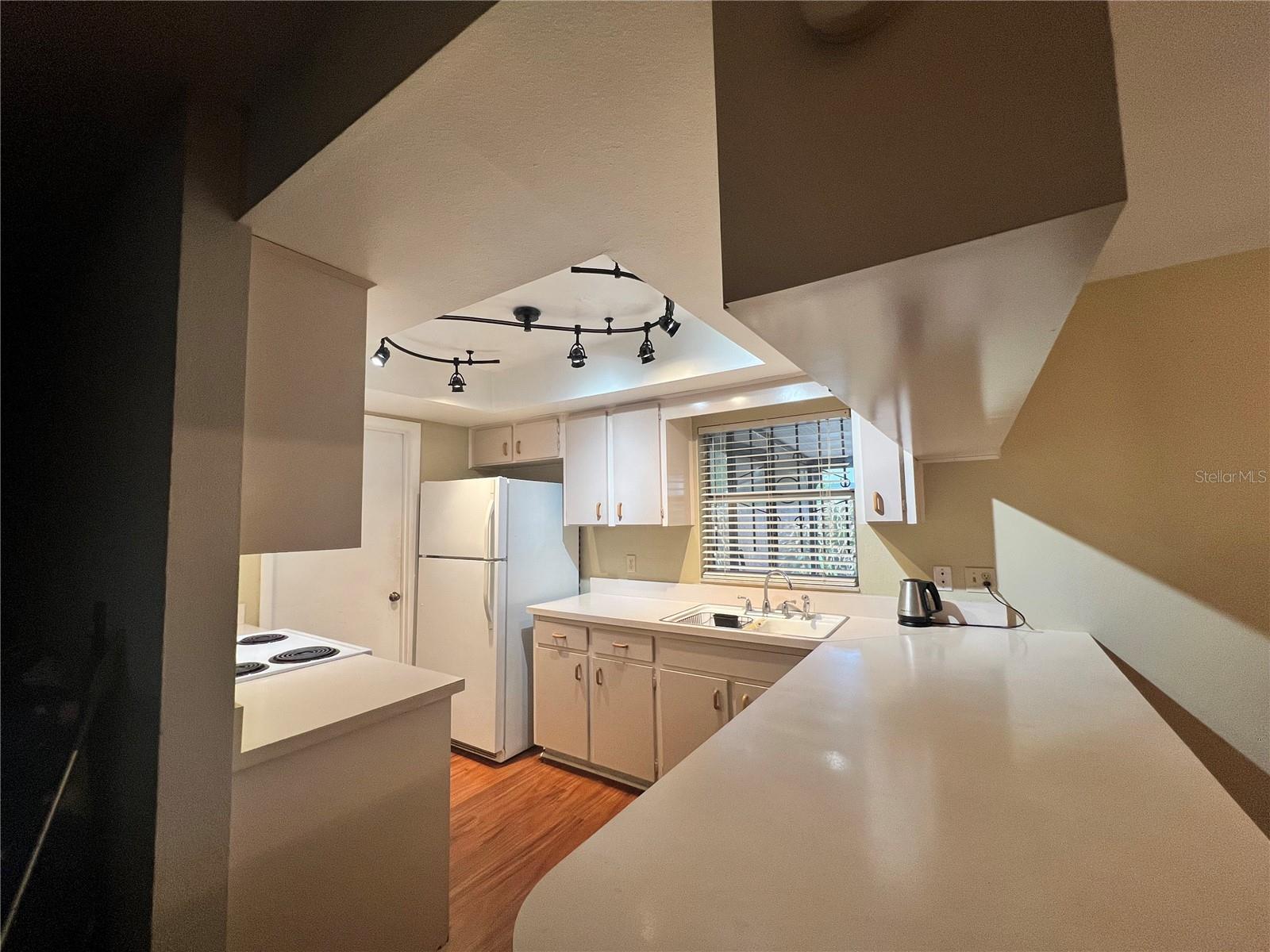 Image 11 of 28 For 9715 Hidden Oaks Circle