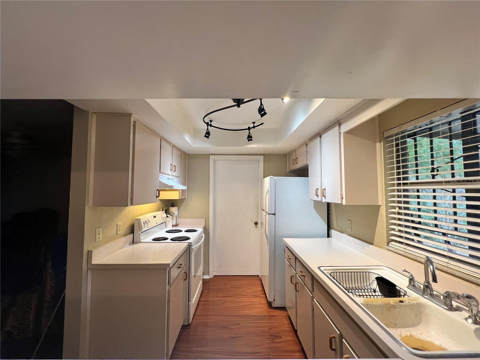 Image 12 of 28 For 9715 Hidden Oaks Circle