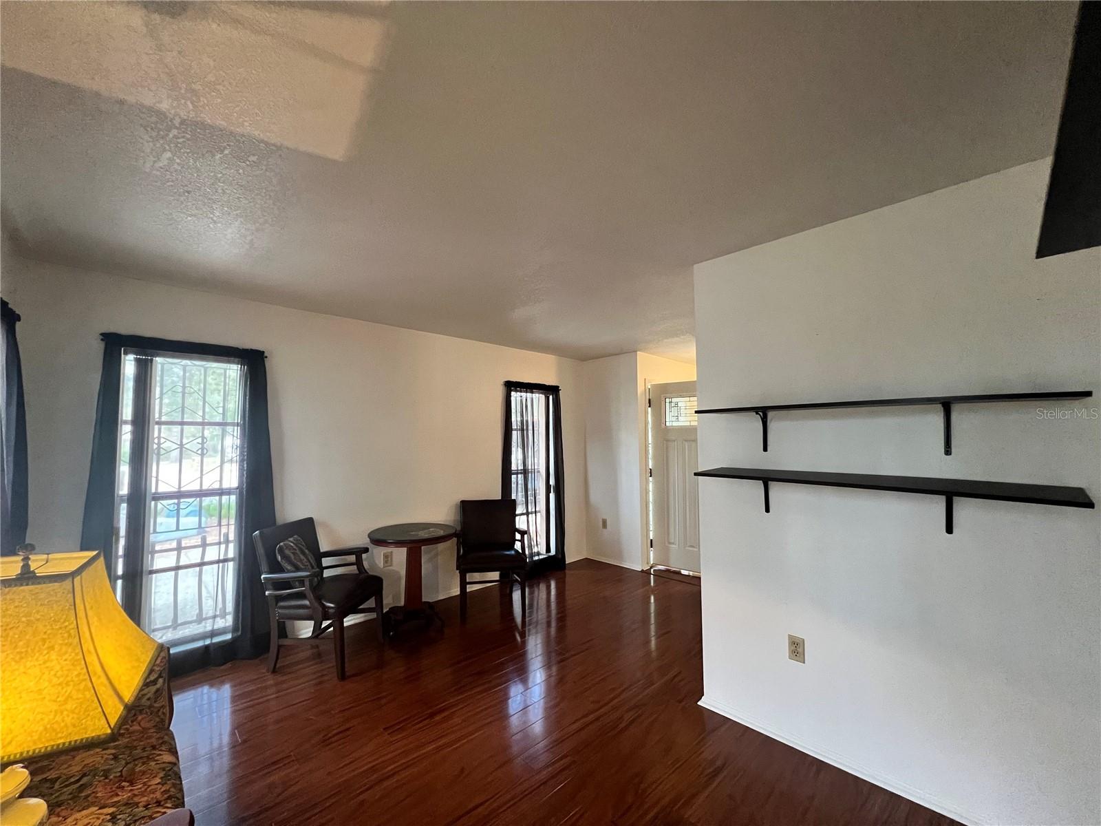 Image 17 of 28 For 9715 Hidden Oaks Circle