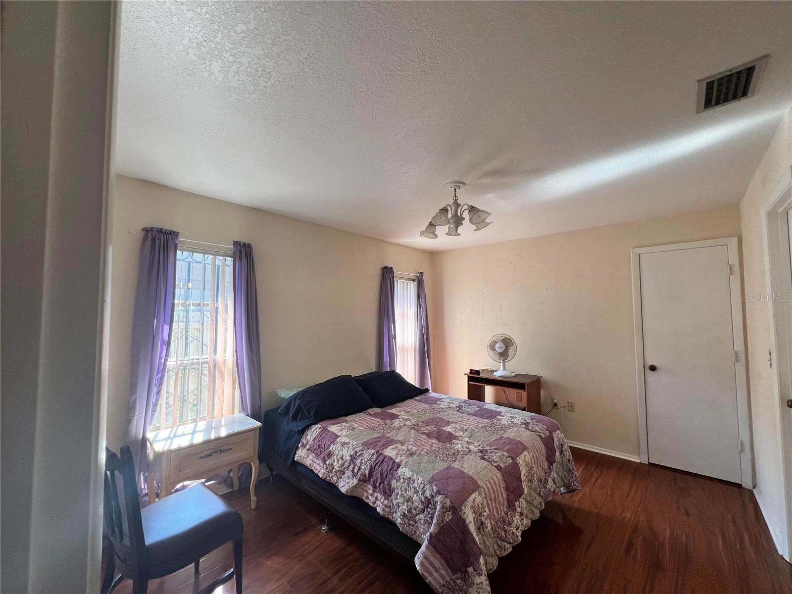 Image 20 of 28 For 9715 Hidden Oaks Circle