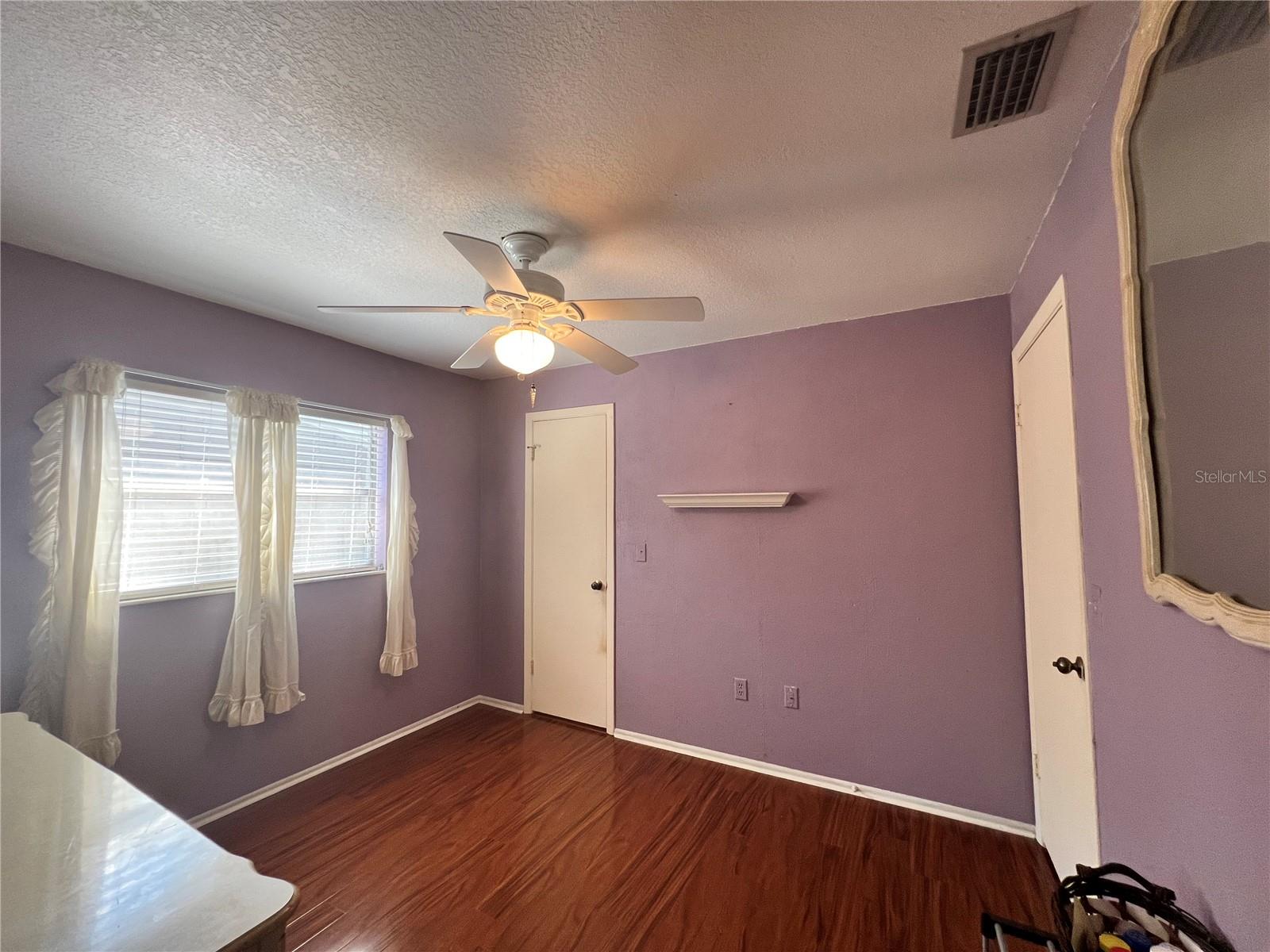 Image 22 of 28 For 9715 Hidden Oaks Circle