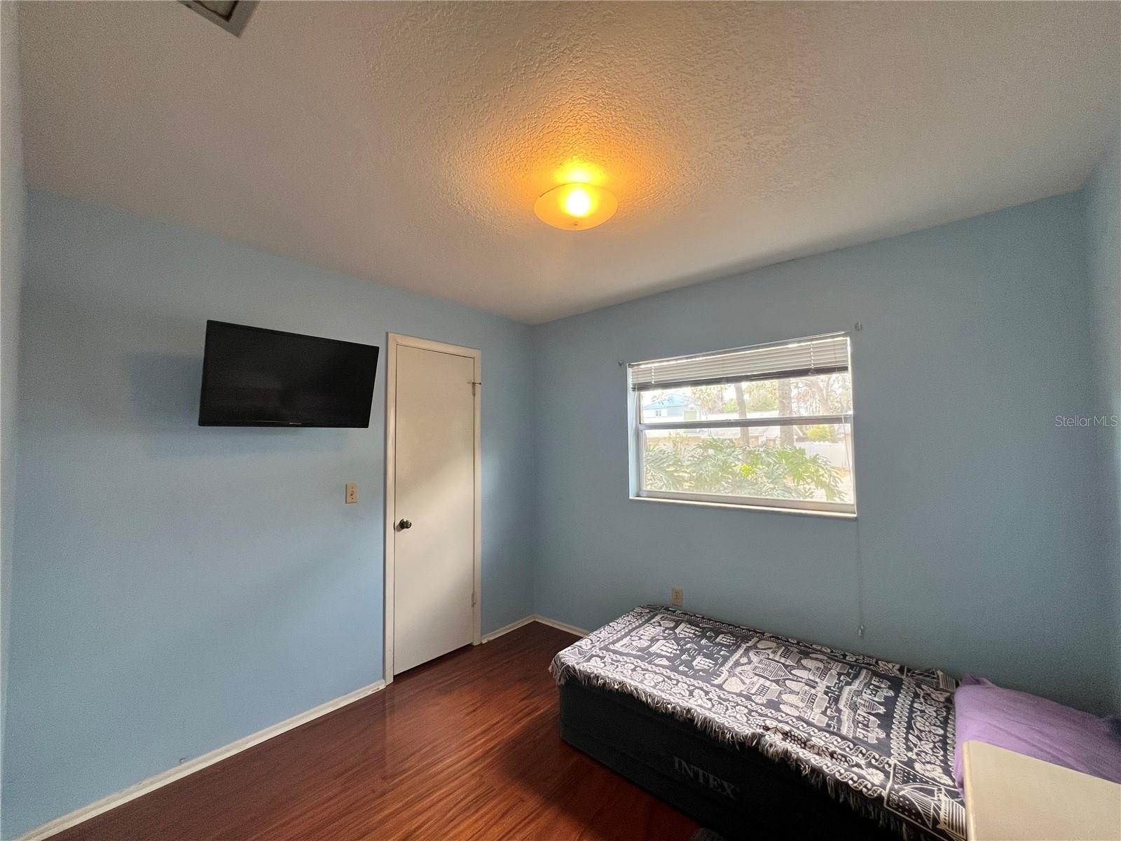 Image 23 of 28 For 9715 Hidden Oaks Circle