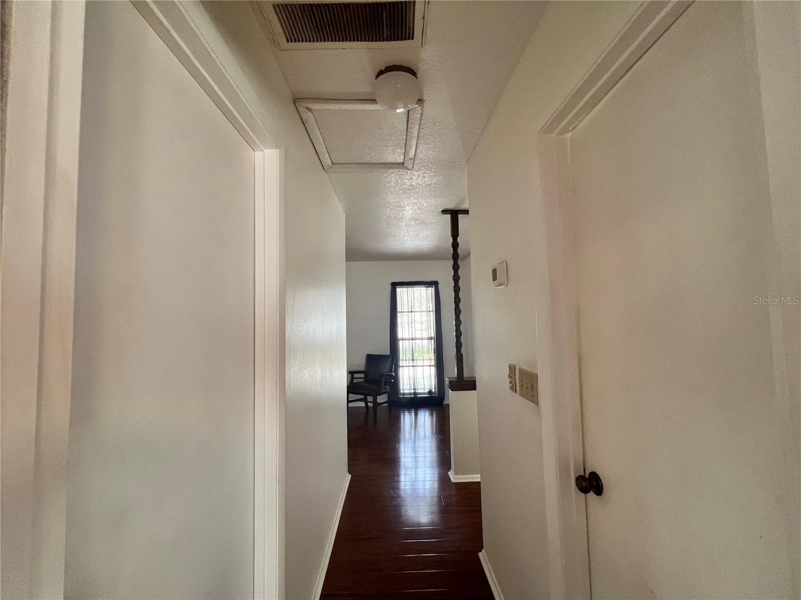 Image 26 of 28 For 9715 Hidden Oaks Circle