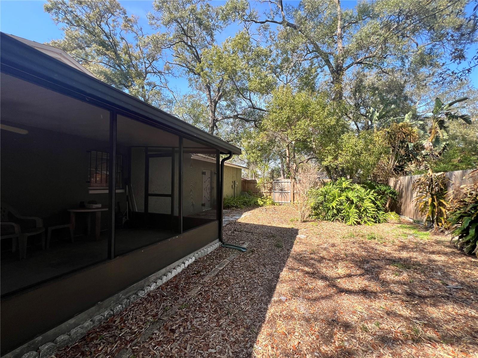 Image 4 of 28 For 9715 Hidden Oaks Circle