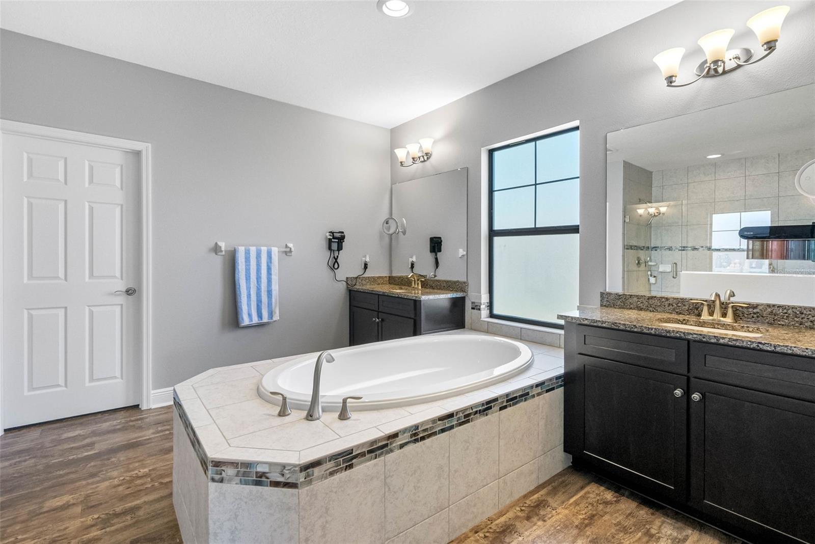 Image 75 of 100 For 19412 Lonesome Pine Drive