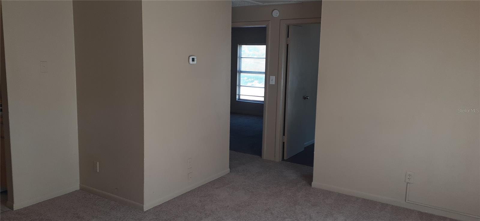 Image 3 of 8 For 3919 Fern Street 4