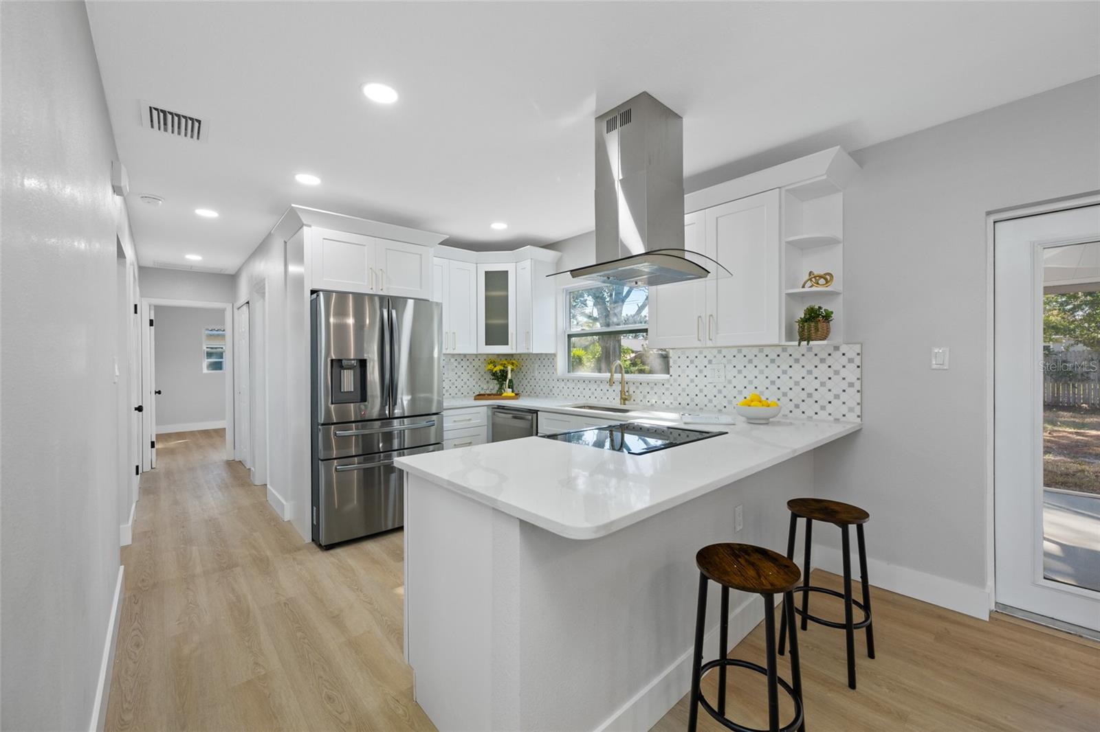 Image 11 of 65 For 11702 84th Avenue