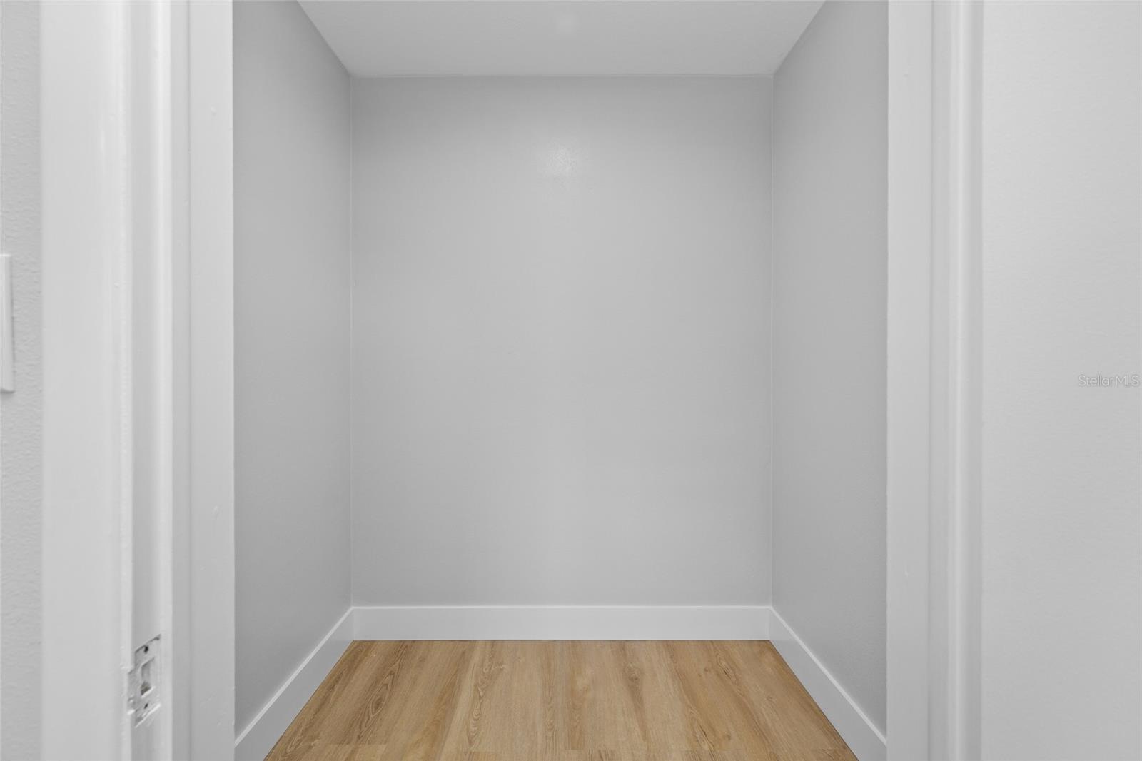 Image 21 of 65 For 11702 84th Avenue