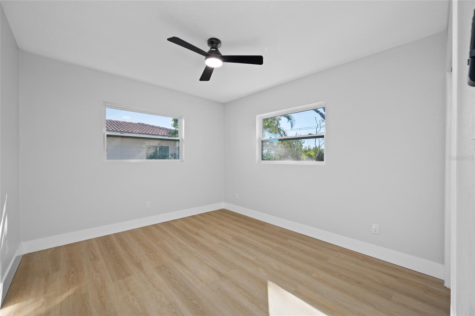 Image 26 of 65 For 11702 84th Avenue