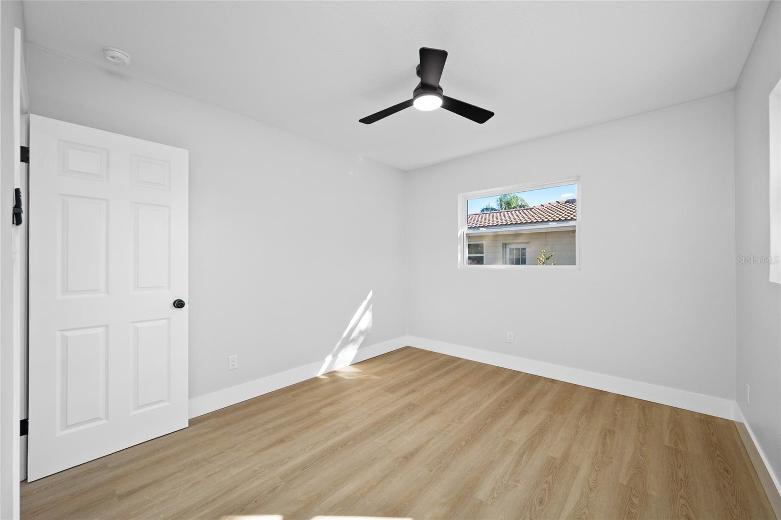 Image 29 of 65 For 11702 84th Avenue