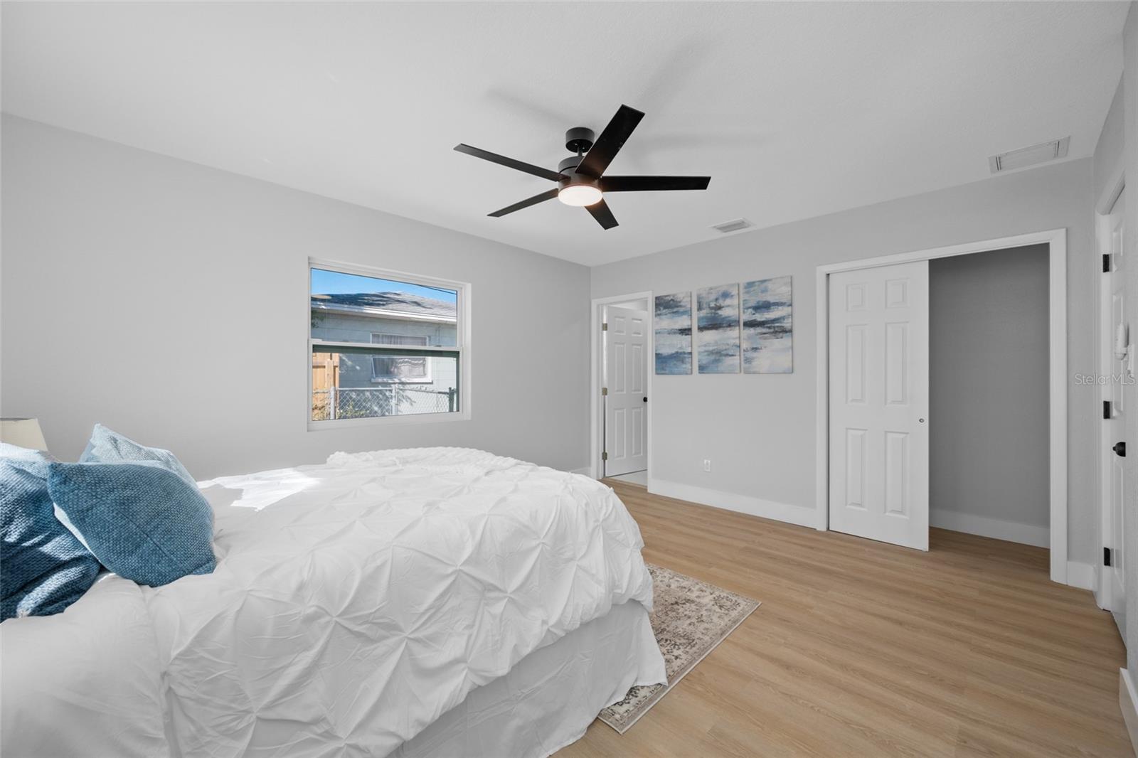 Image 35 of 65 For 11702 84th Avenue