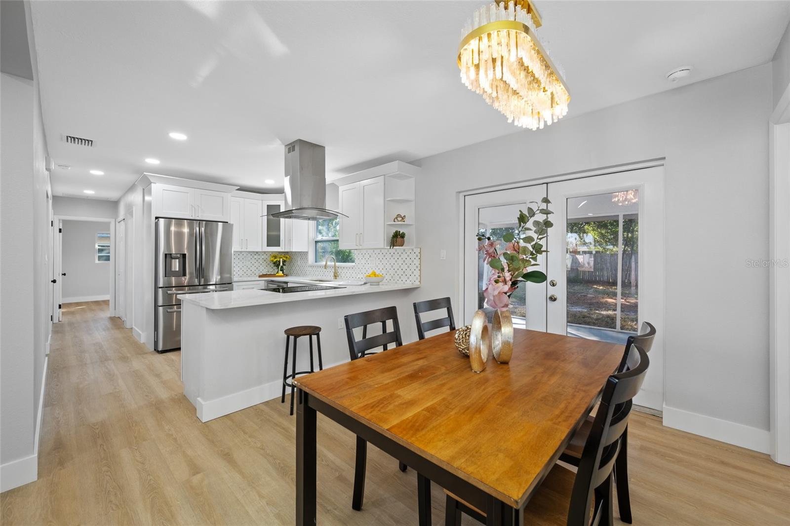 Image 8 of 65 For 11702 84th Avenue