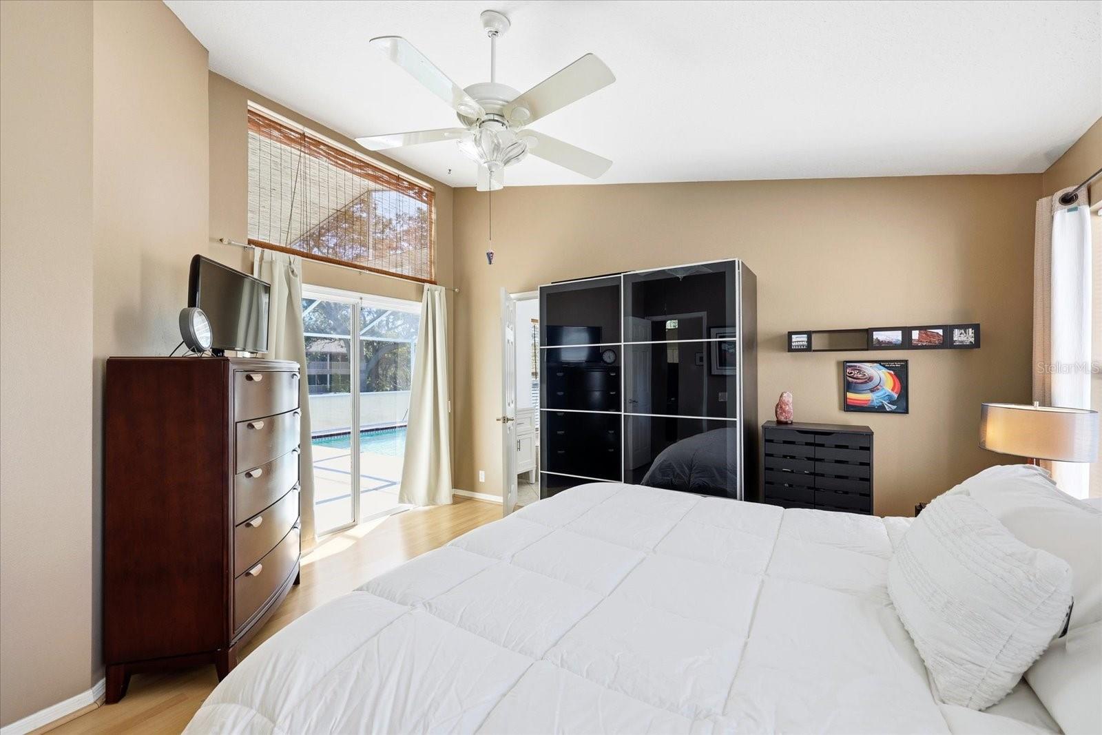 Image 22 of 41 For 3141 Featherwood Court