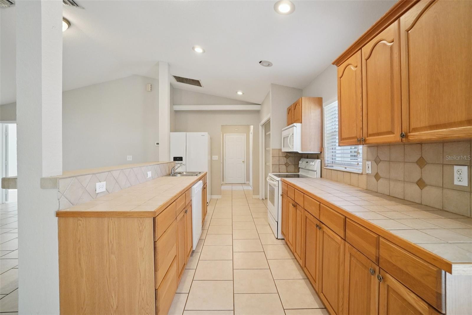 Image 13 of 34 For 13210 Maple Street