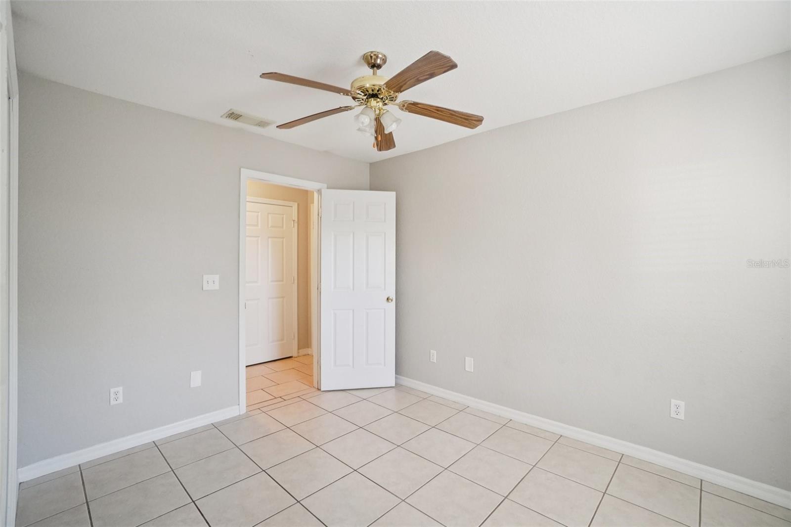 Image 21 of 34 For 13210 Maple Street