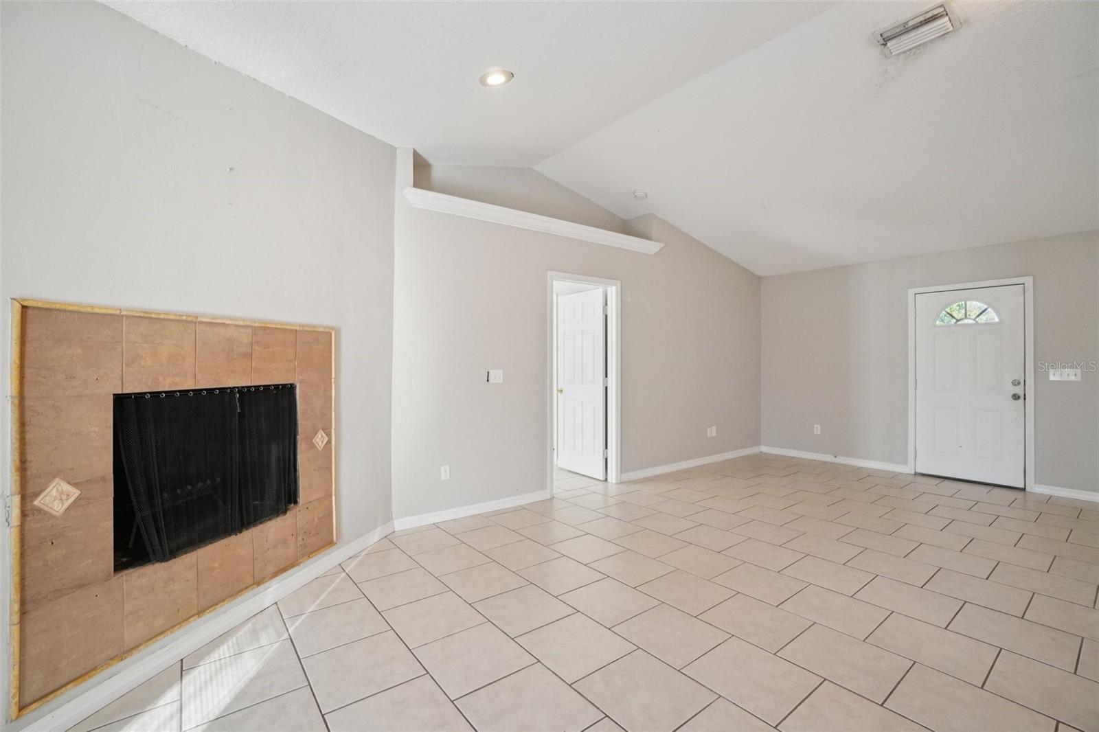 Image 7 of 34 For 13210 Maple Street