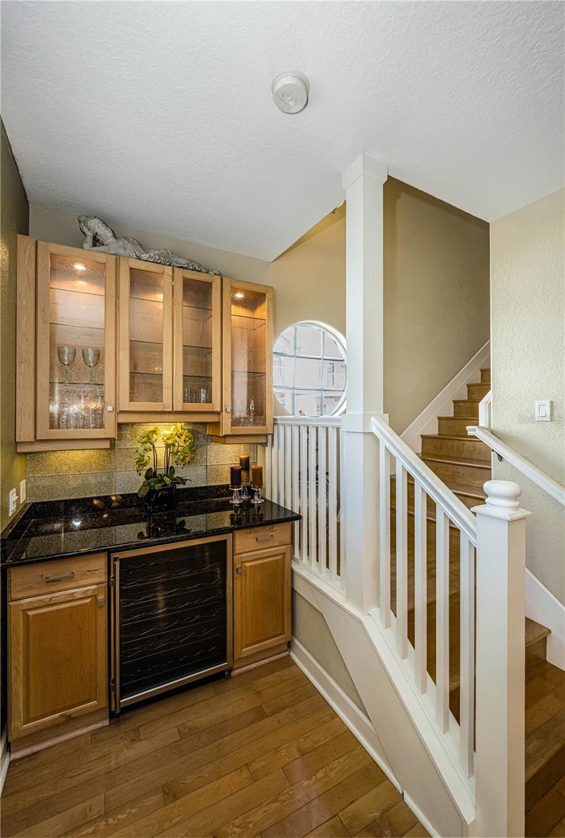 Image 20 of 52 For 106 Yacht Club Circle