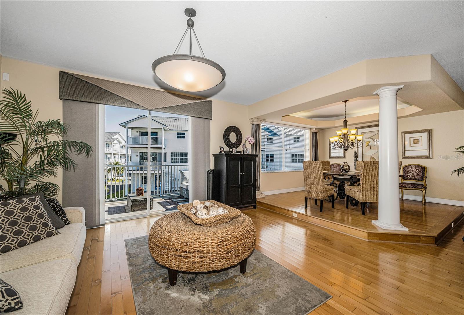 Image 27 of 52 For 106 Yacht Club Circle