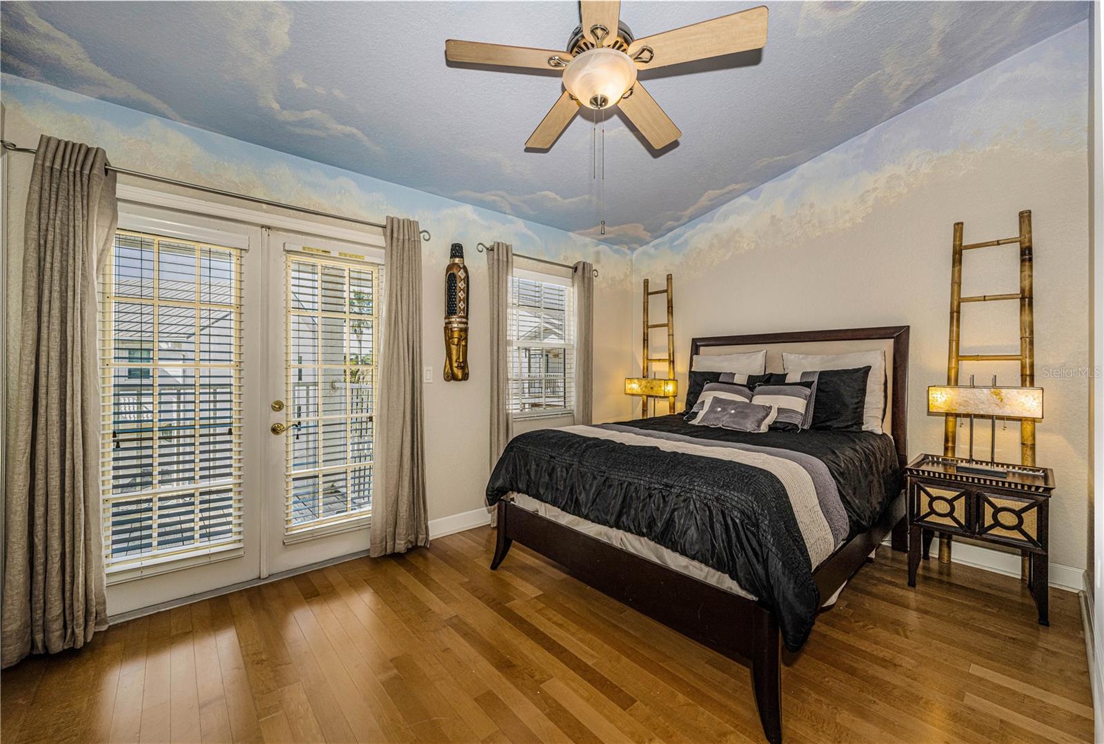 Image 34 of 52 For 106 Yacht Club Circle