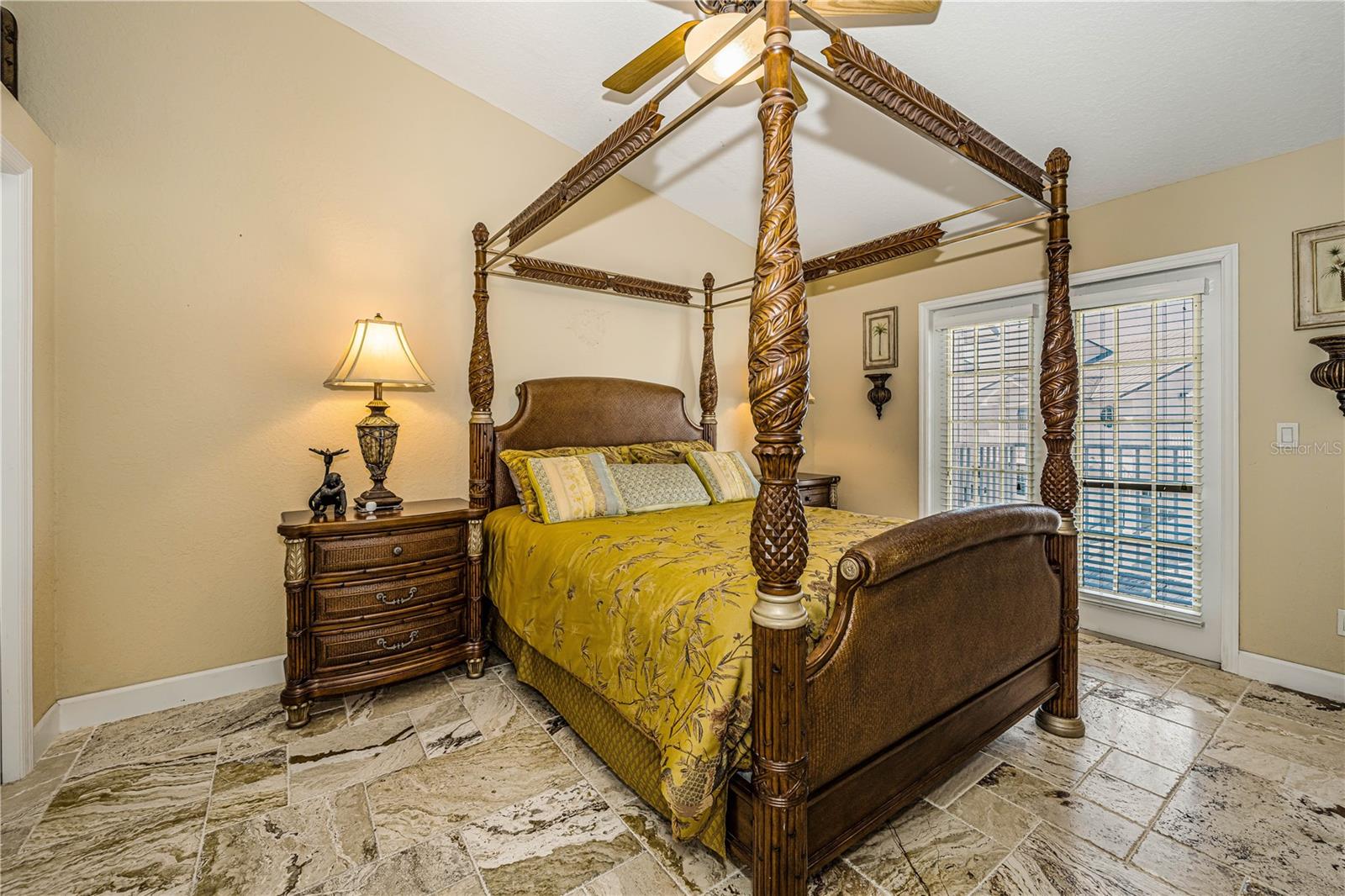 Image 35 of 52 For 106 Yacht Club Circle