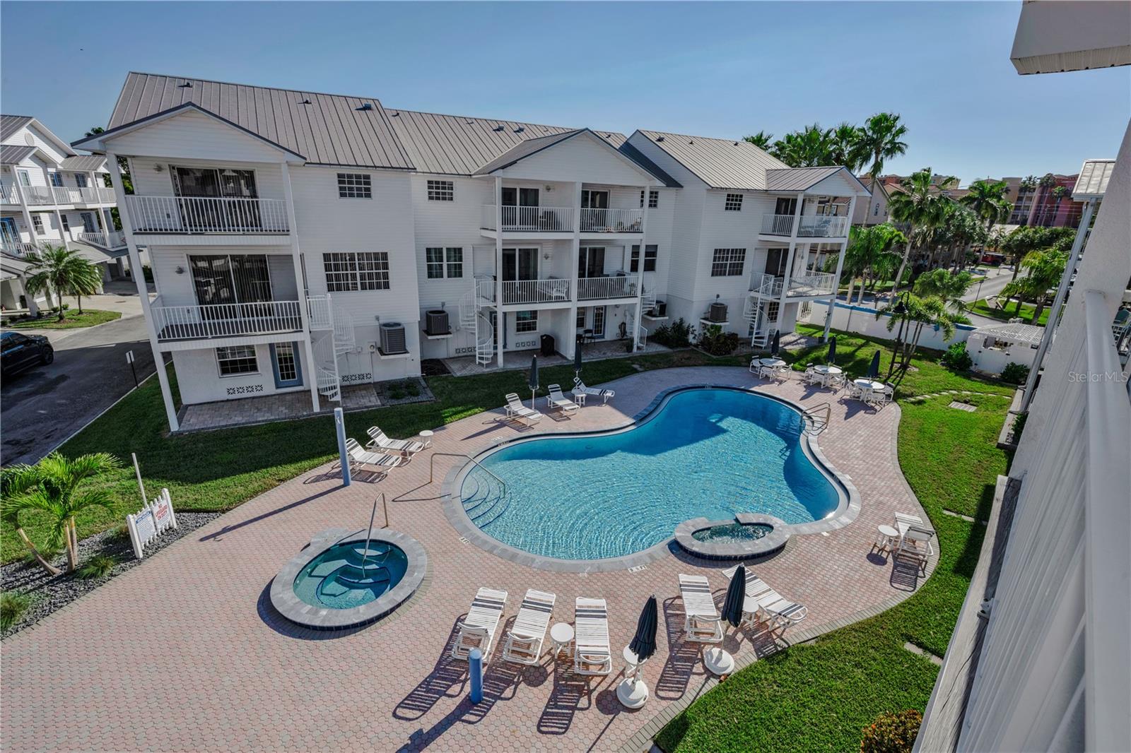 Image 48 of 52 For 106 Yacht Club Circle