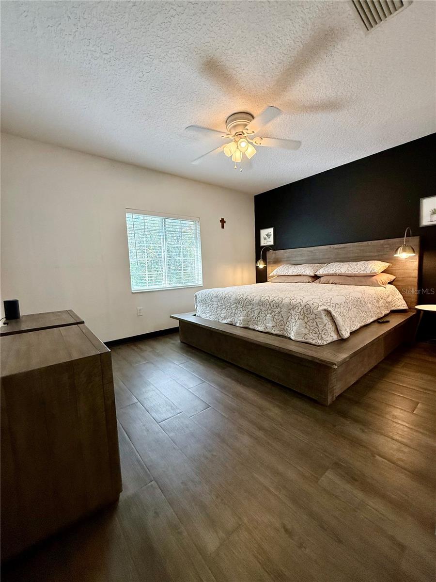 Image 11 of 14 For 6447 Cypressdale Drive 201