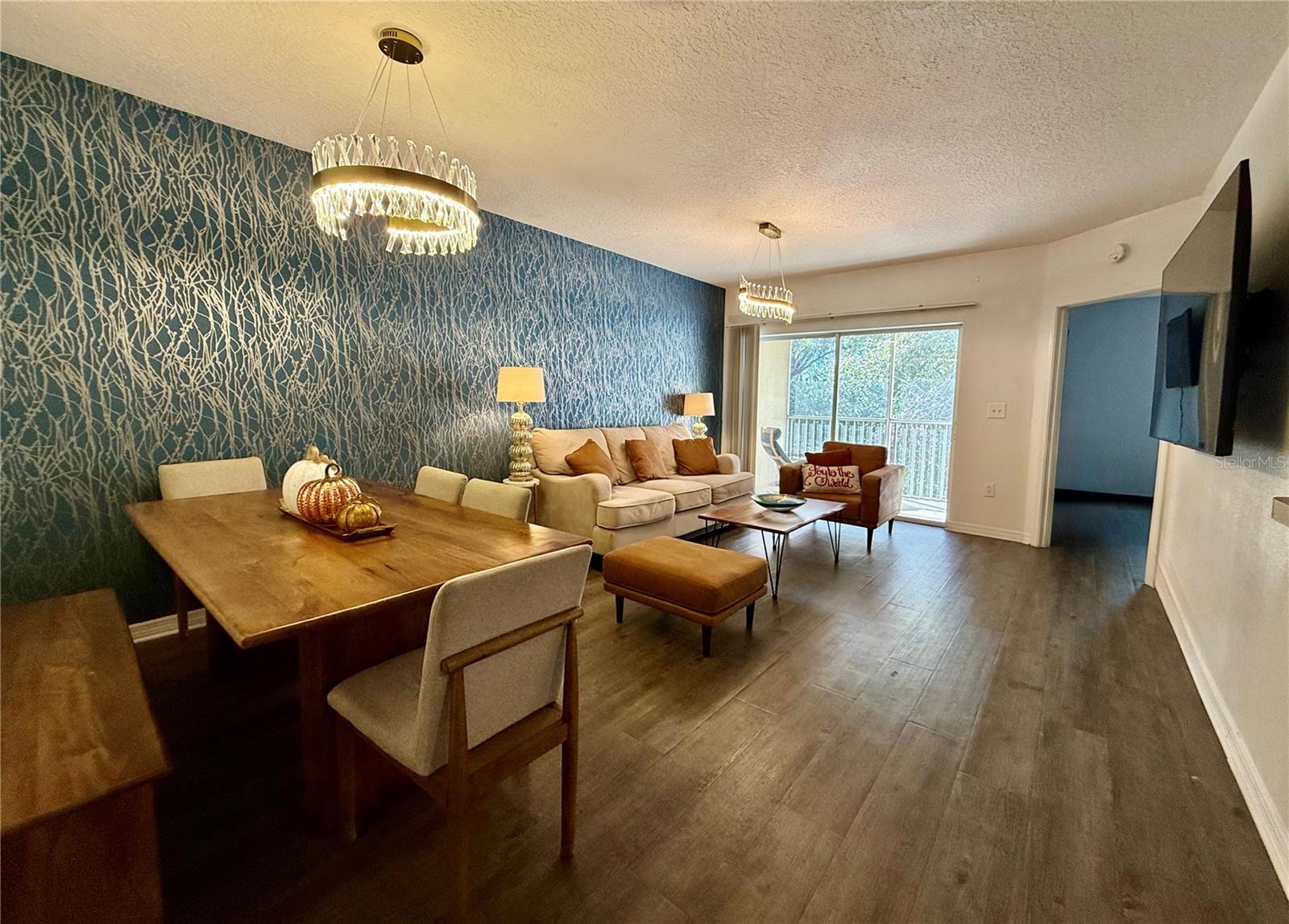 Image 4 of 14 For 6447 Cypressdale Drive 201