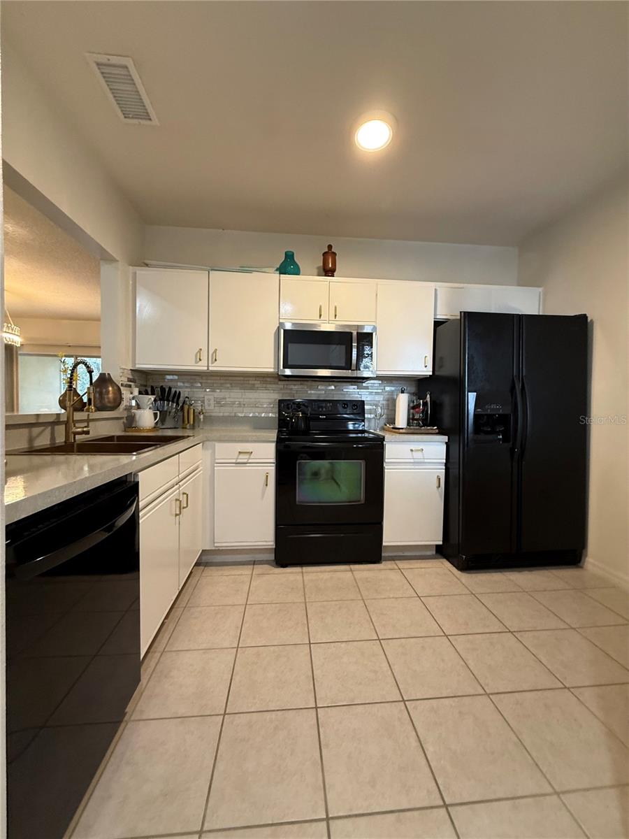 Image 6 of 14 For 6447 Cypressdale Drive 201